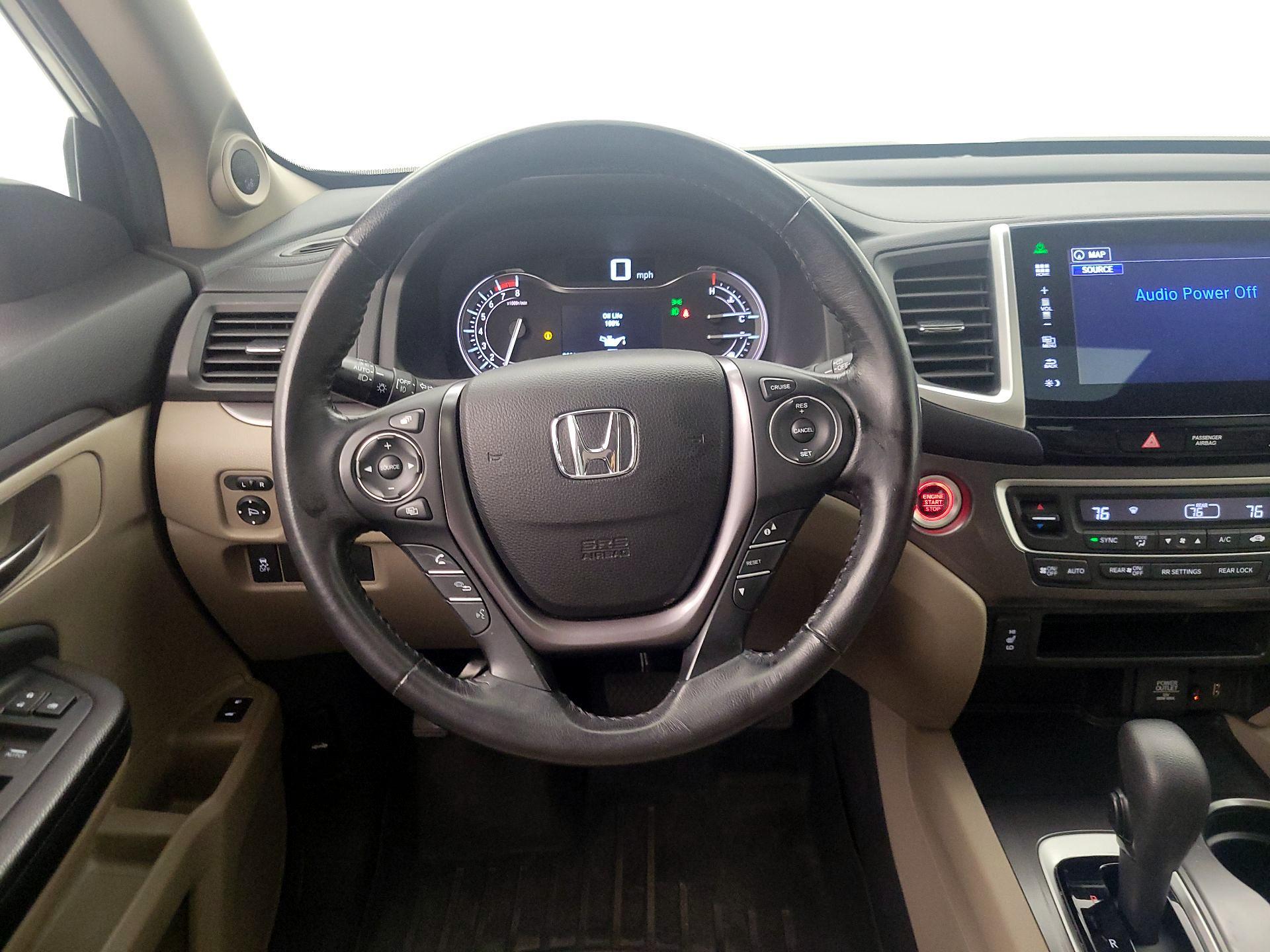 Thumbnail: 2016 Honda Pilot - 10