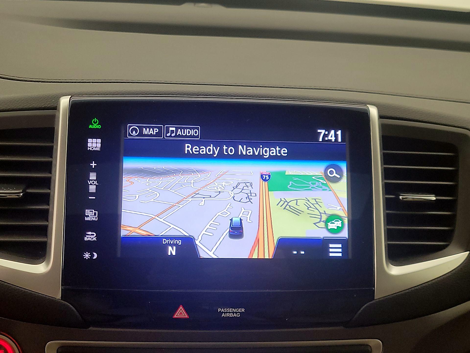 Thumbnail: 2016 Honda Pilot - 14