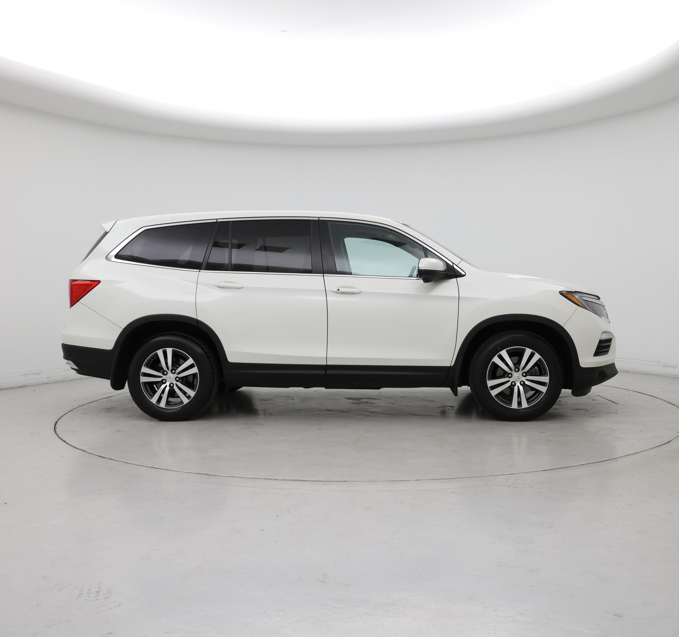 Thumbnail: 2016 Honda Pilot - 7