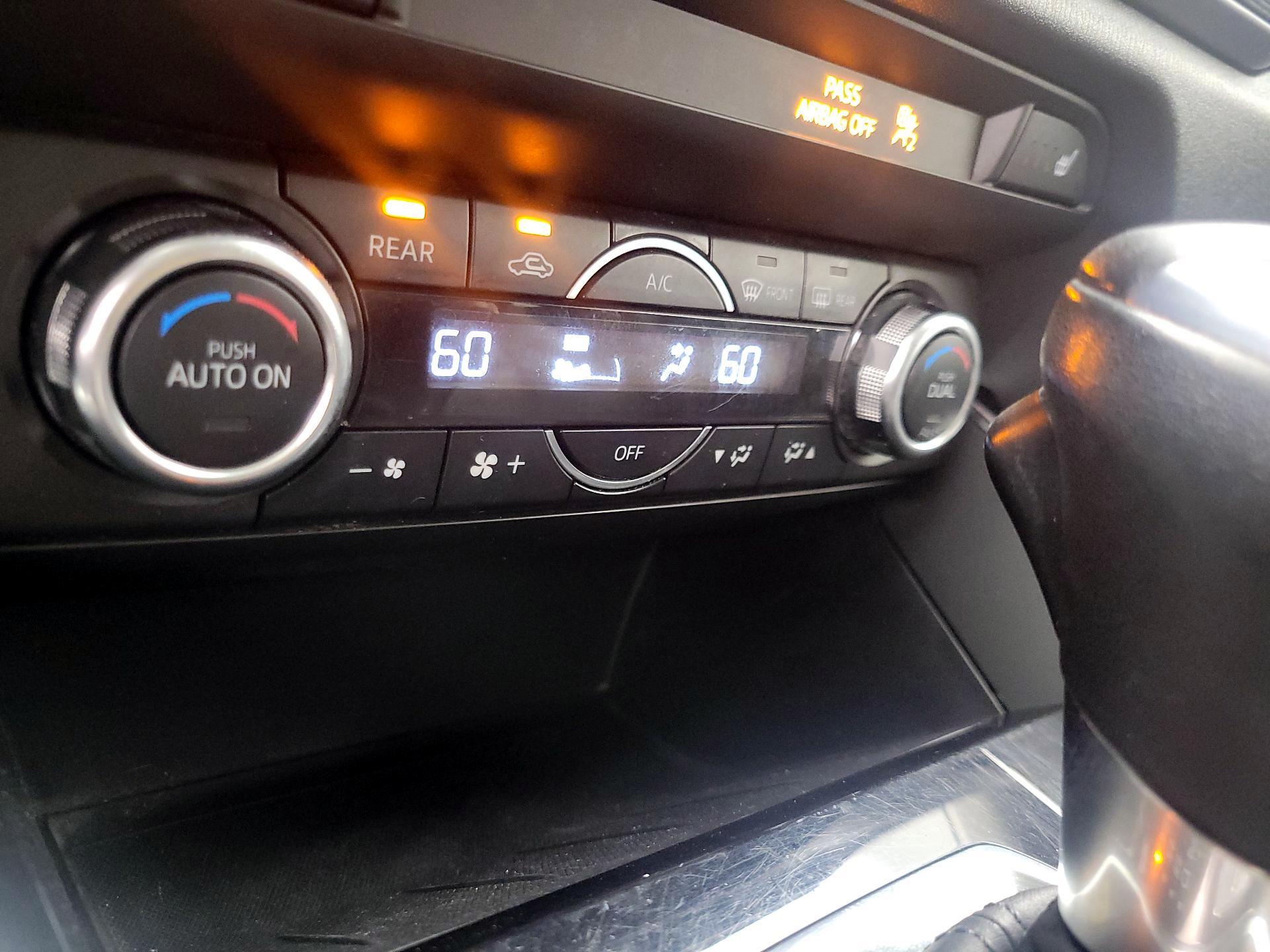 Thumbnail: 2016 Mazda CX-9 - 16