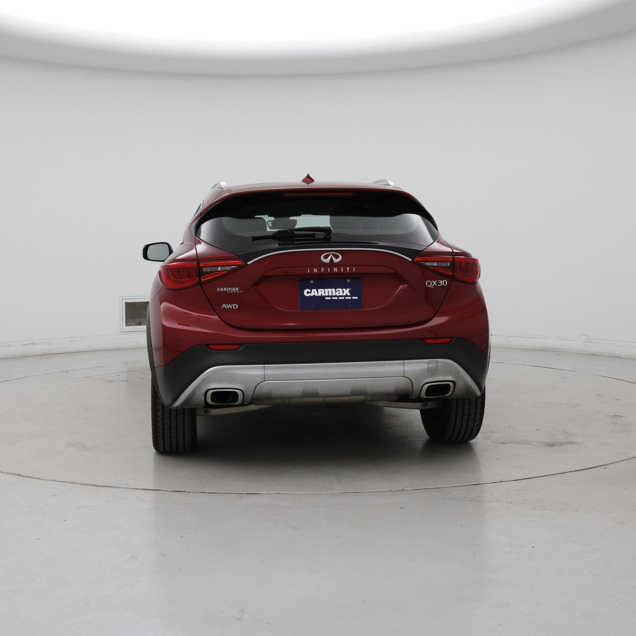 Thumbnail: 2017 INFINITI QX30 - 6