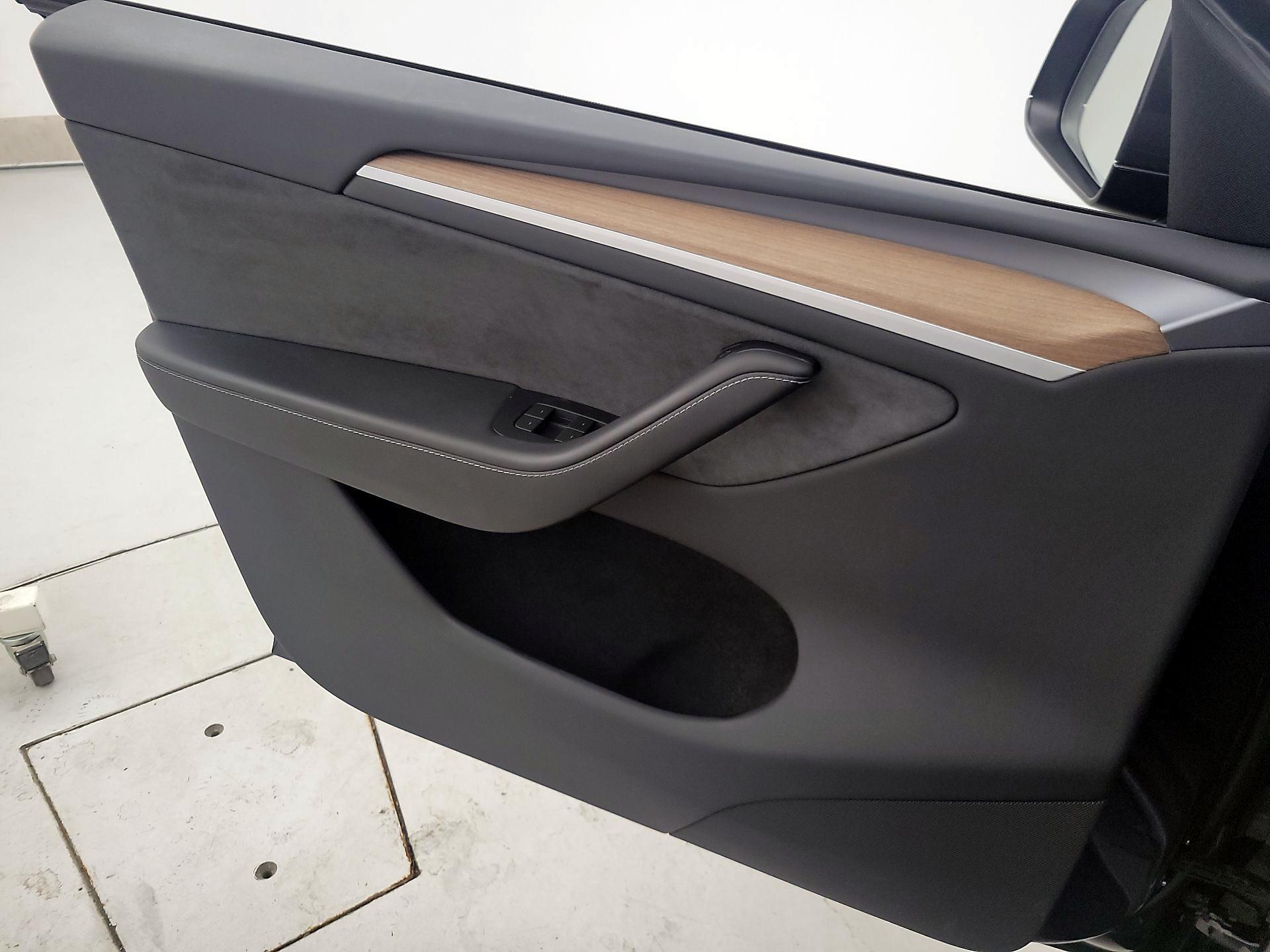Thumbnail: 2024 Tesla Model Y - 12