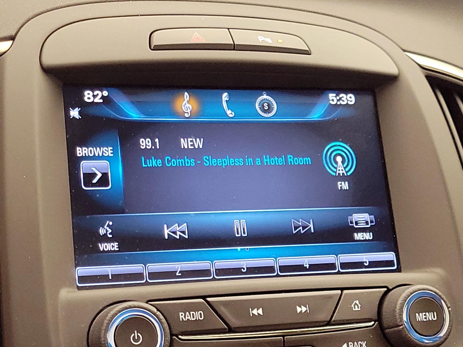 Thumbnail: 2014 Buick LaCrosse - 15