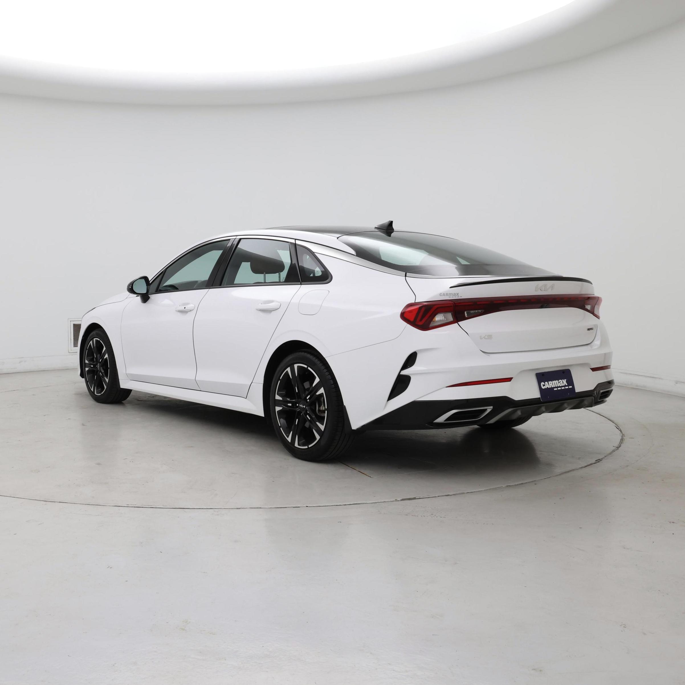 Thumbnail: 2023 Kia K5 - 2