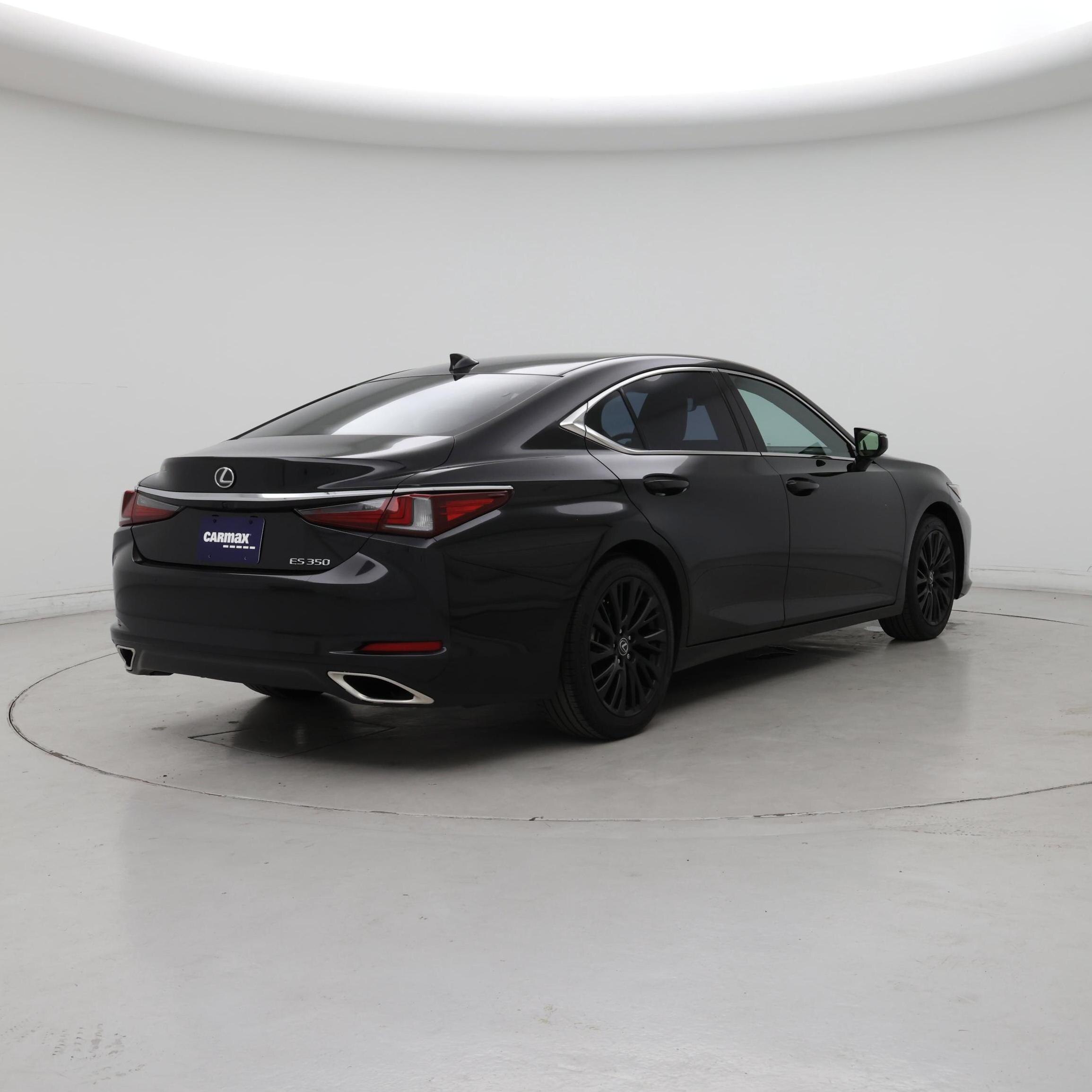 Thumbnail: 2023 Lexus ES - 8