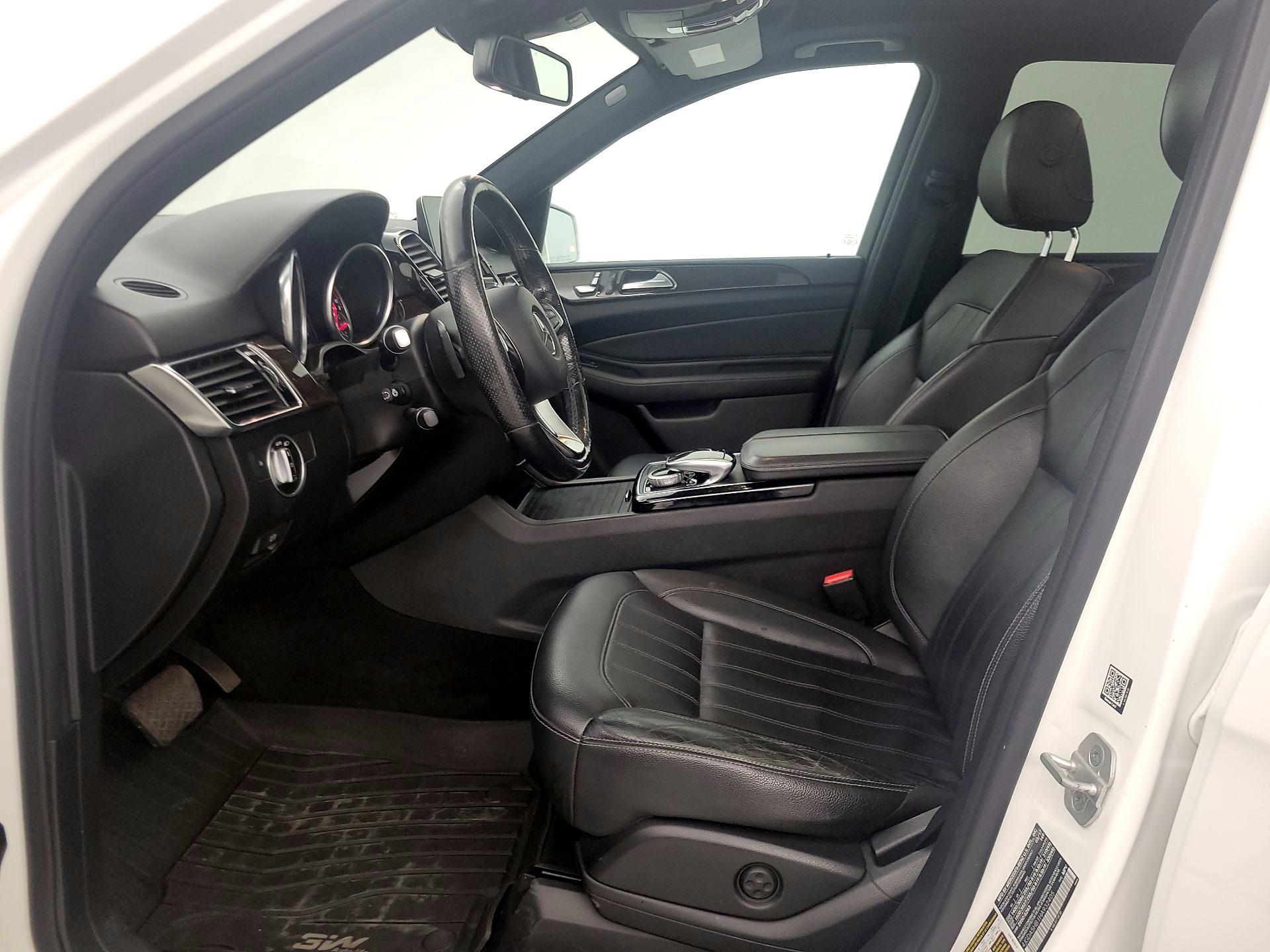 Thumbnail: 2017 Mercedes-Benz GLE - 11