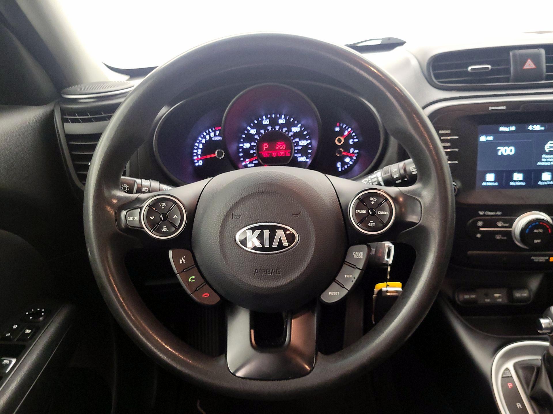 Thumbnail: 2018 Kia Soul - 10