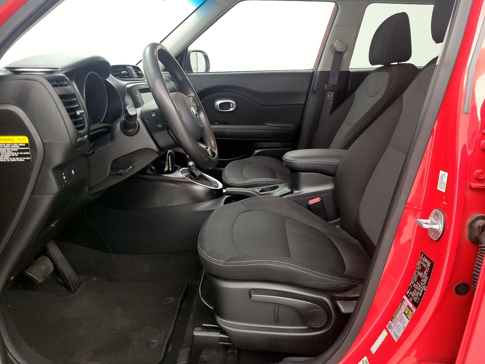 Thumbnail: 2018 Kia Soul - 11