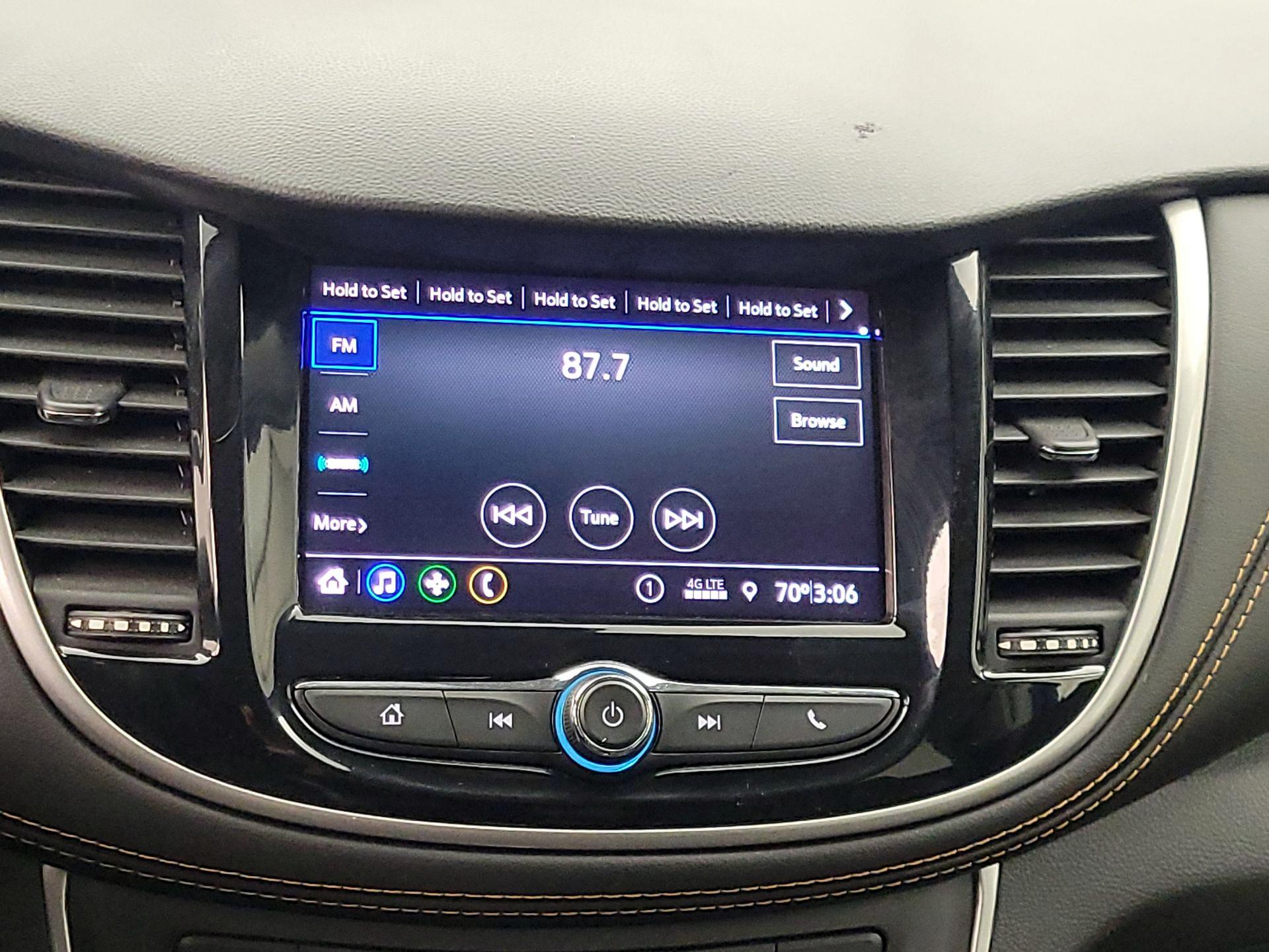 Thumbnail: 2020 Chevrolet Trax - 15