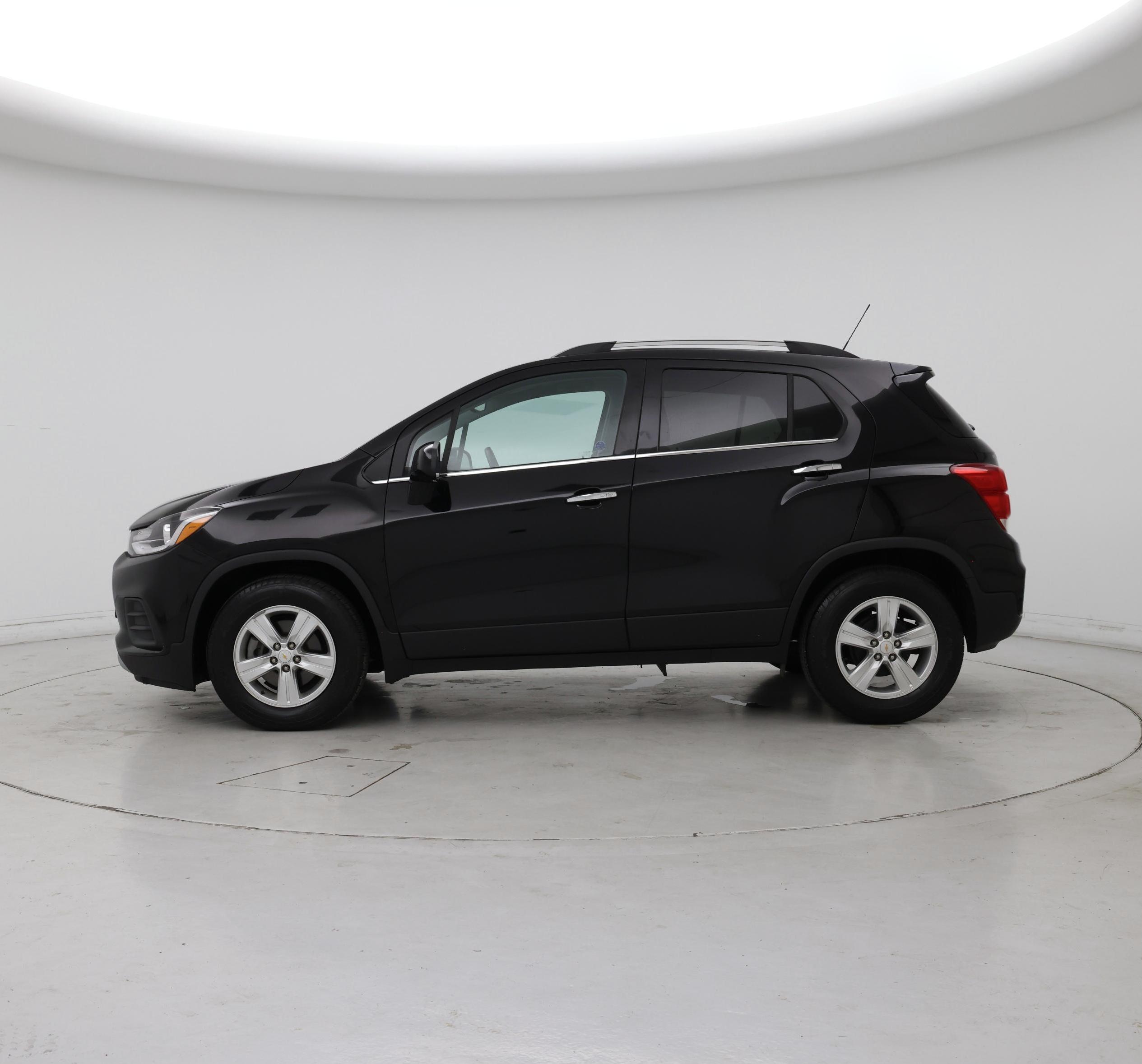 Thumbnail: 2020 Chevrolet Trax - 3
