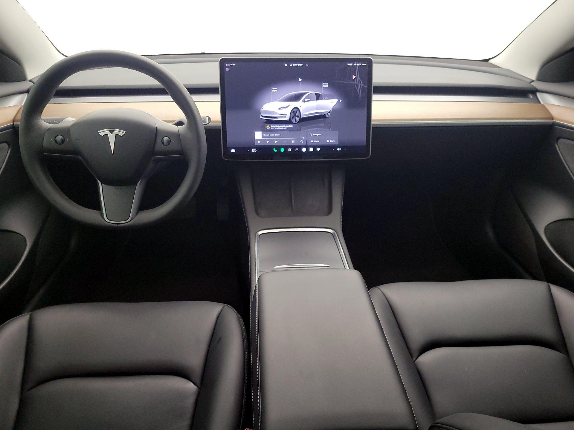Thumbnail: 2023 Tesla Model 3 - 9