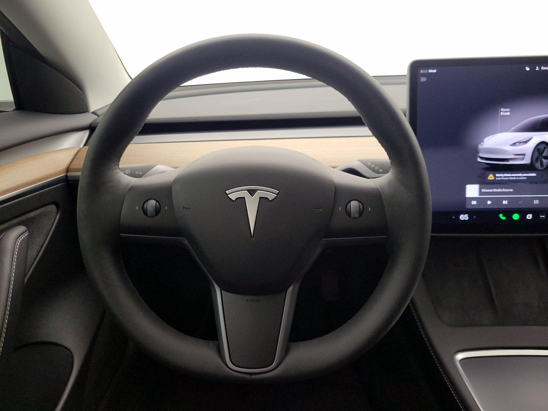 Thumbnail: 2023 Tesla Model 3 - 10