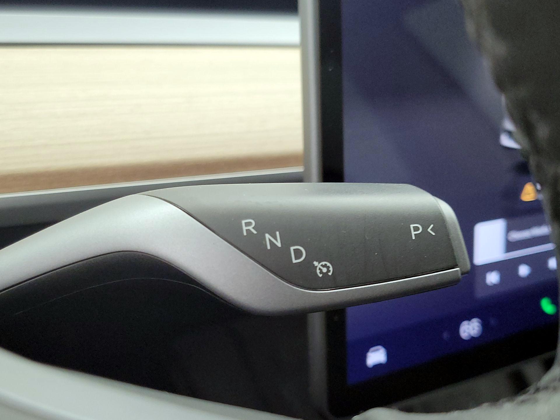 Thumbnail: 2023 Tesla Model 3 - 16