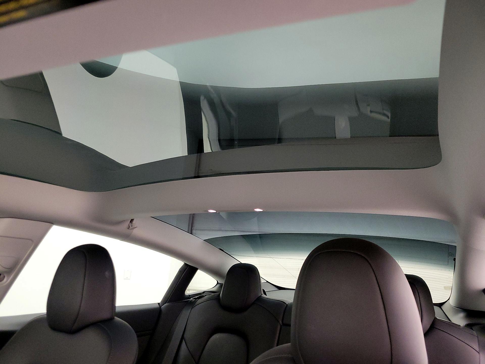 Thumbnail: 2023 Tesla Model 3 - 17