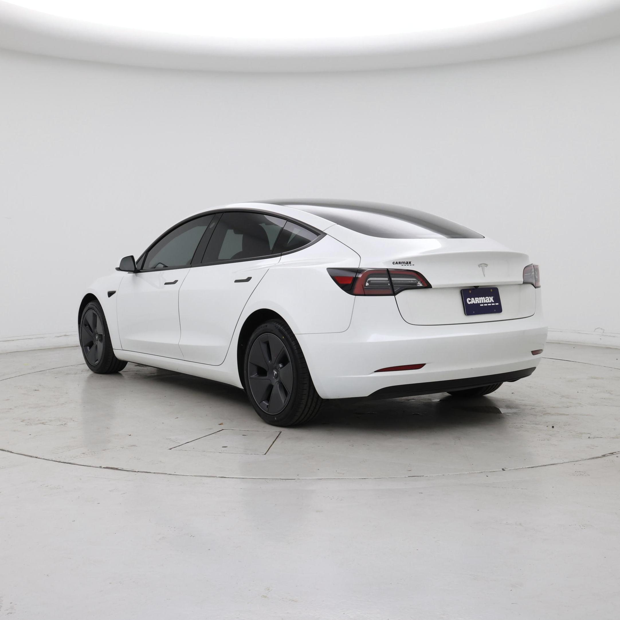 Thumbnail: 2023 Tesla Model 3 - 2