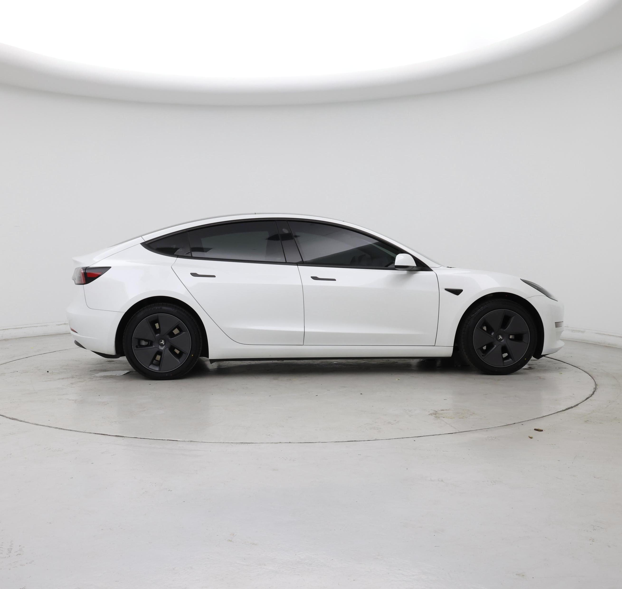 Thumbnail: 2023 Tesla Model 3 - 7