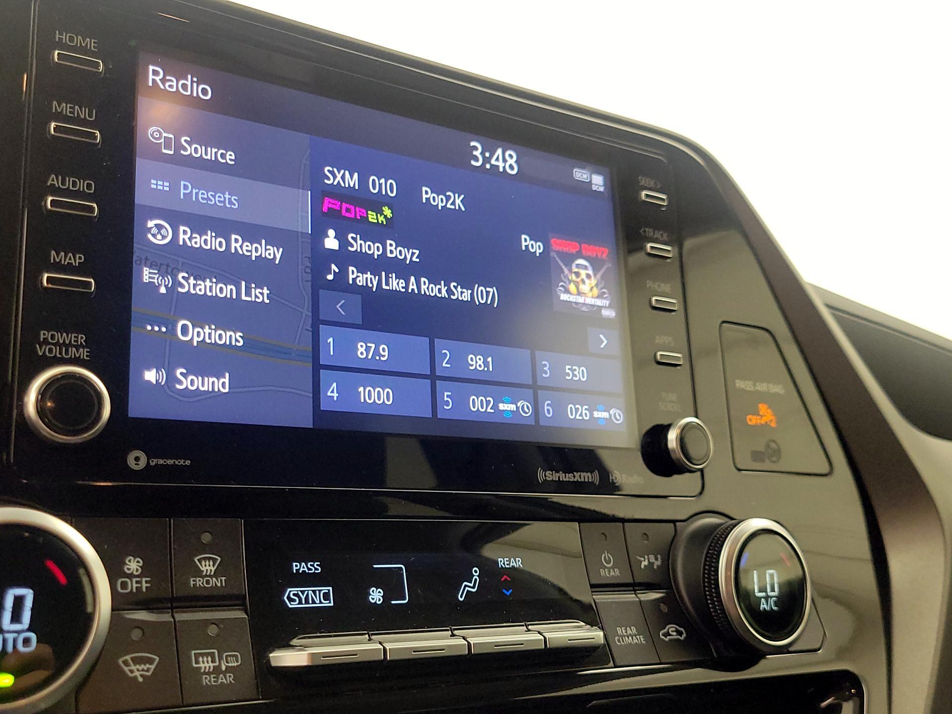 Thumbnail: 2021 Toyota Highlander - 16
