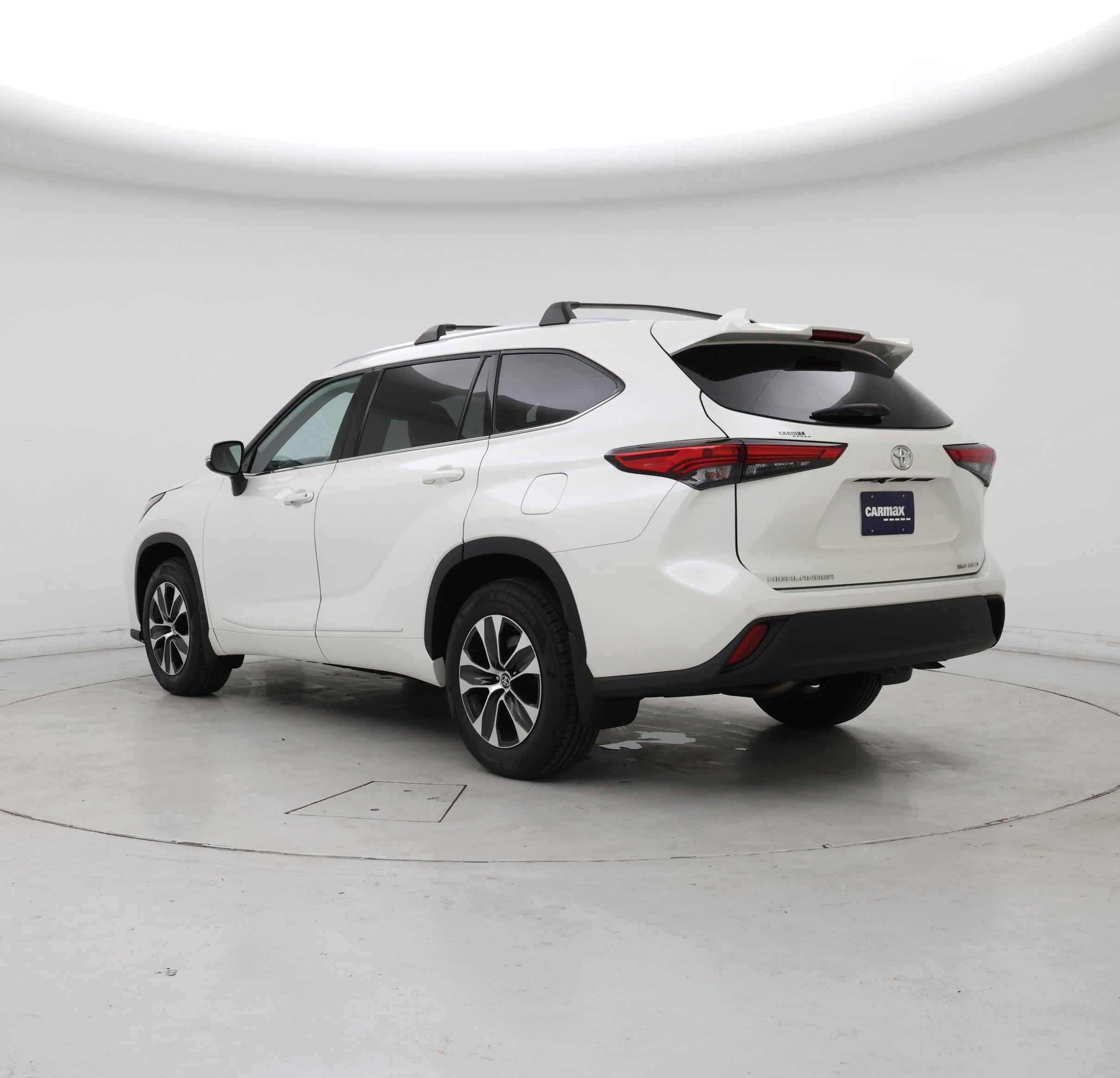 Thumbnail: 2021 Toyota Highlander - 2