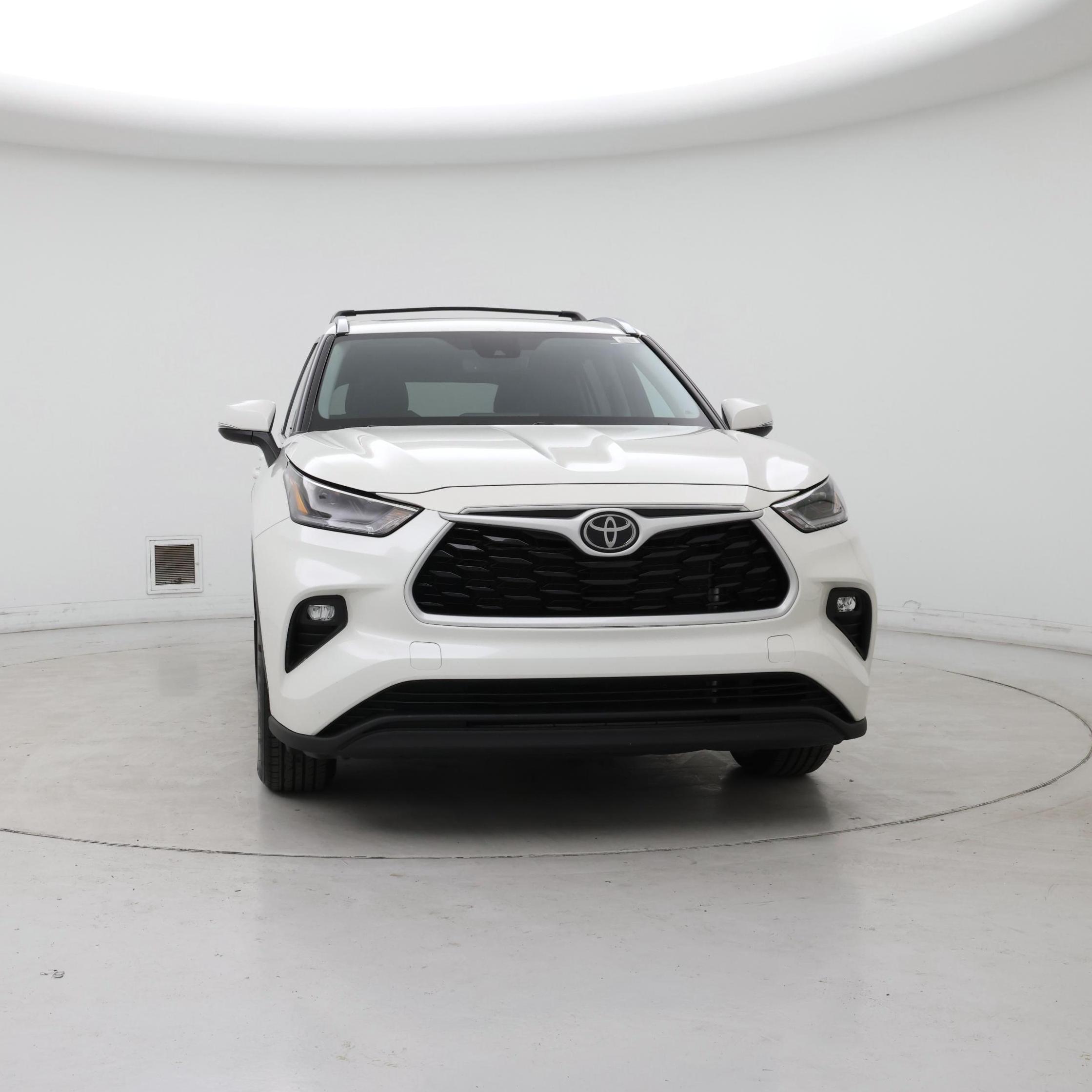 Thumbnail: 2021 Toyota Highlander - 5