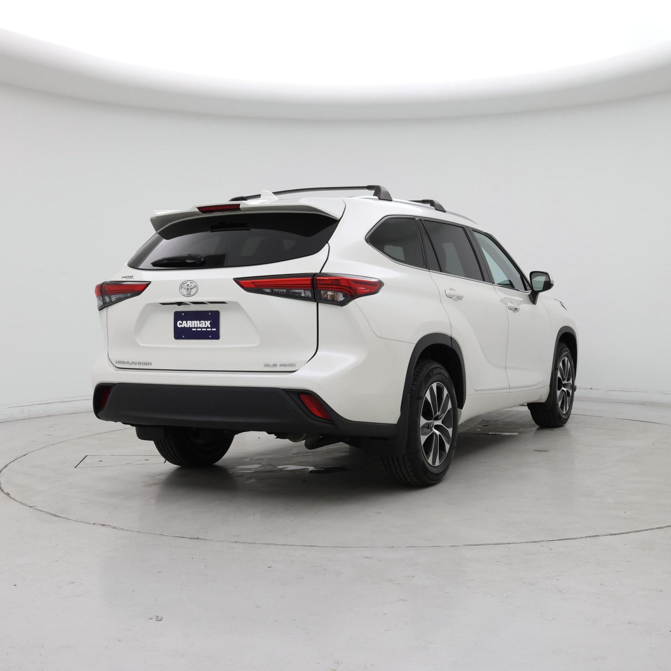 Thumbnail: 2021 Toyota Highlander - 8