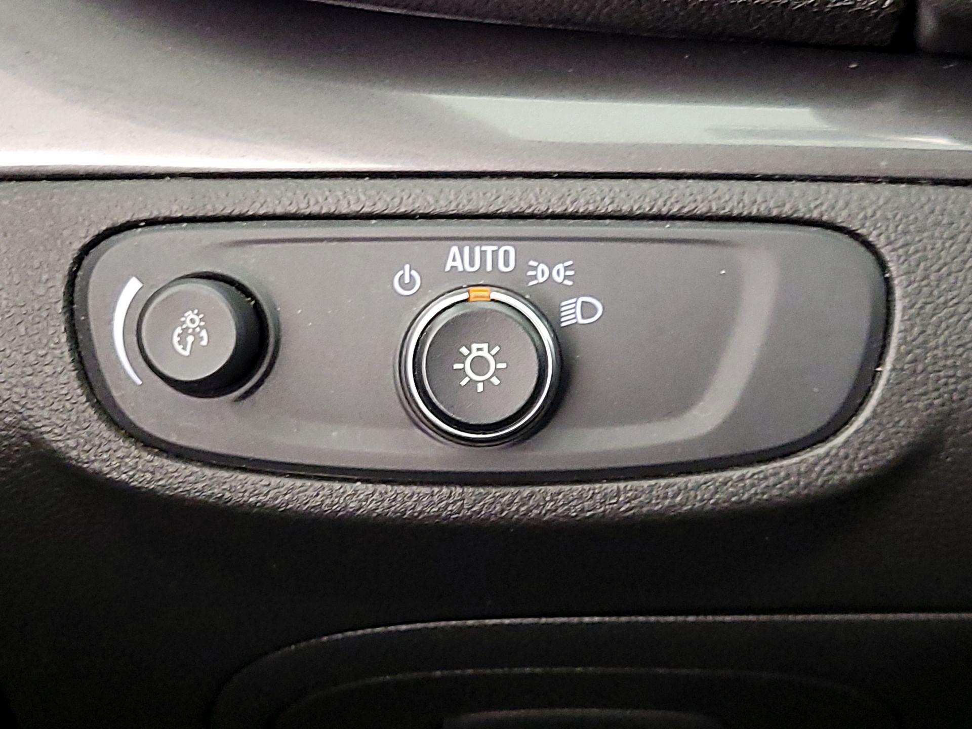 Thumbnail: 2020 Buick Encore - 13