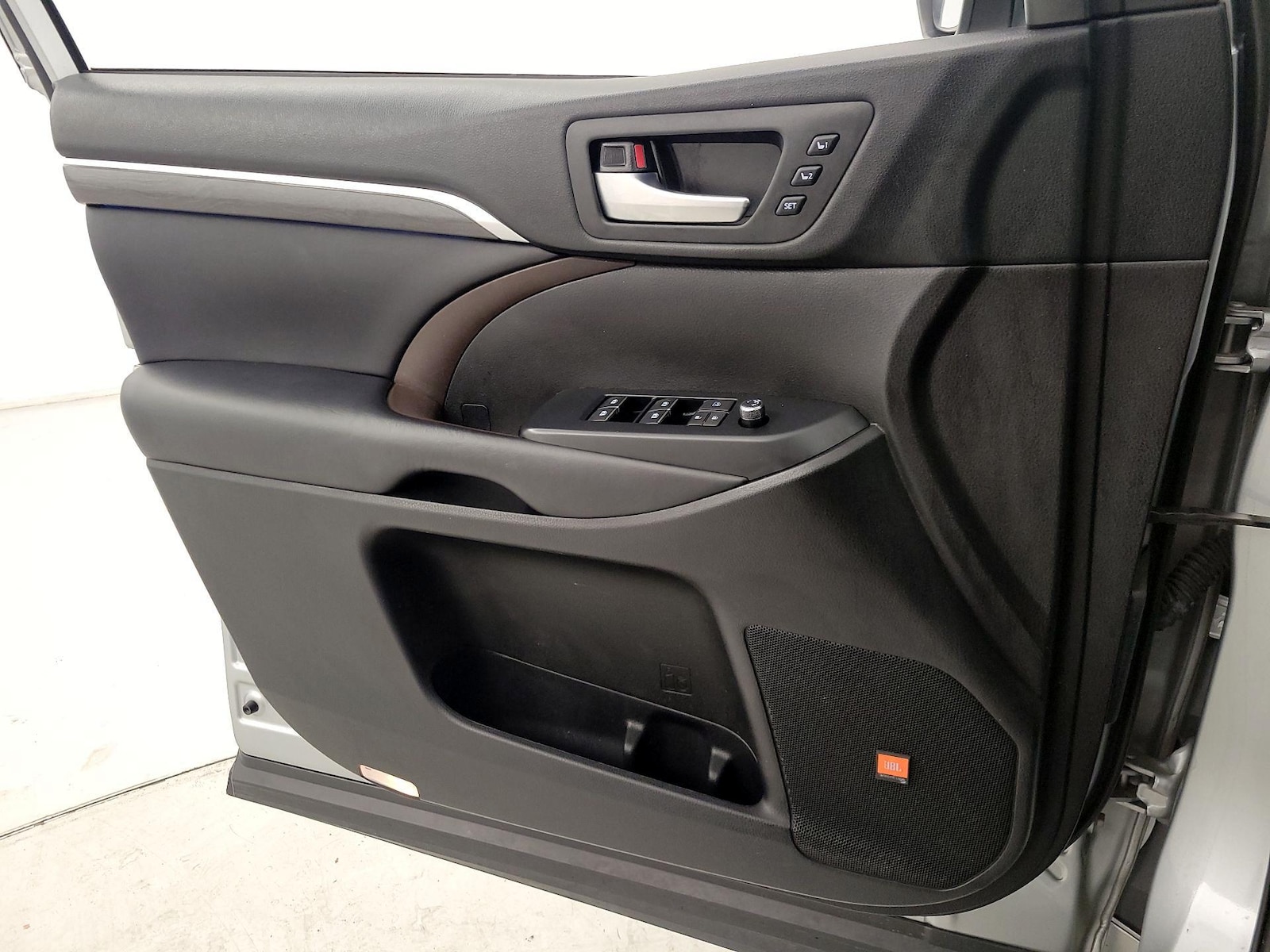 2018 Toyota Highlander Limited Platinum - Photo 13