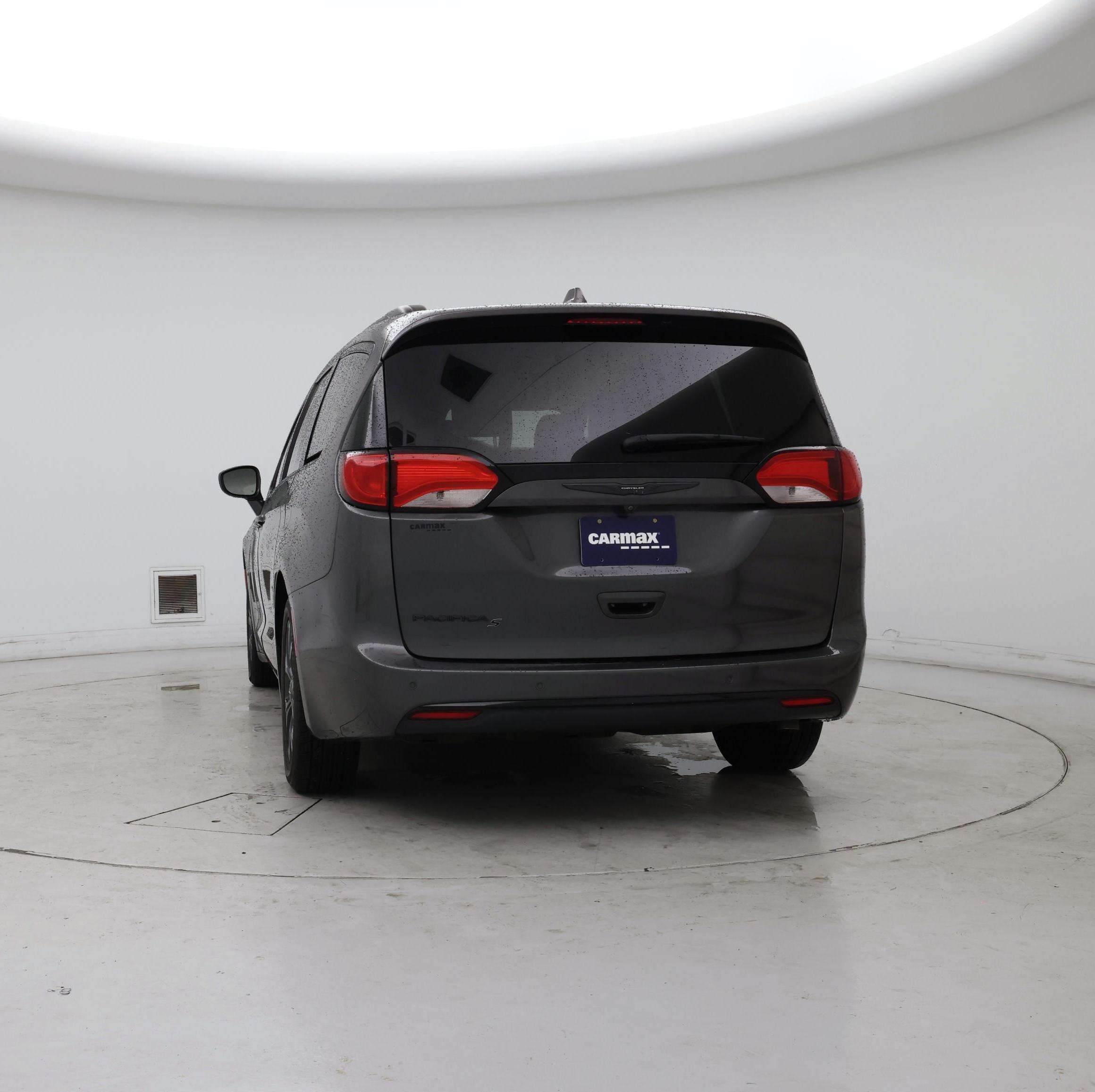 Thumbnail: 2019 Chrysler Pacifica - 6