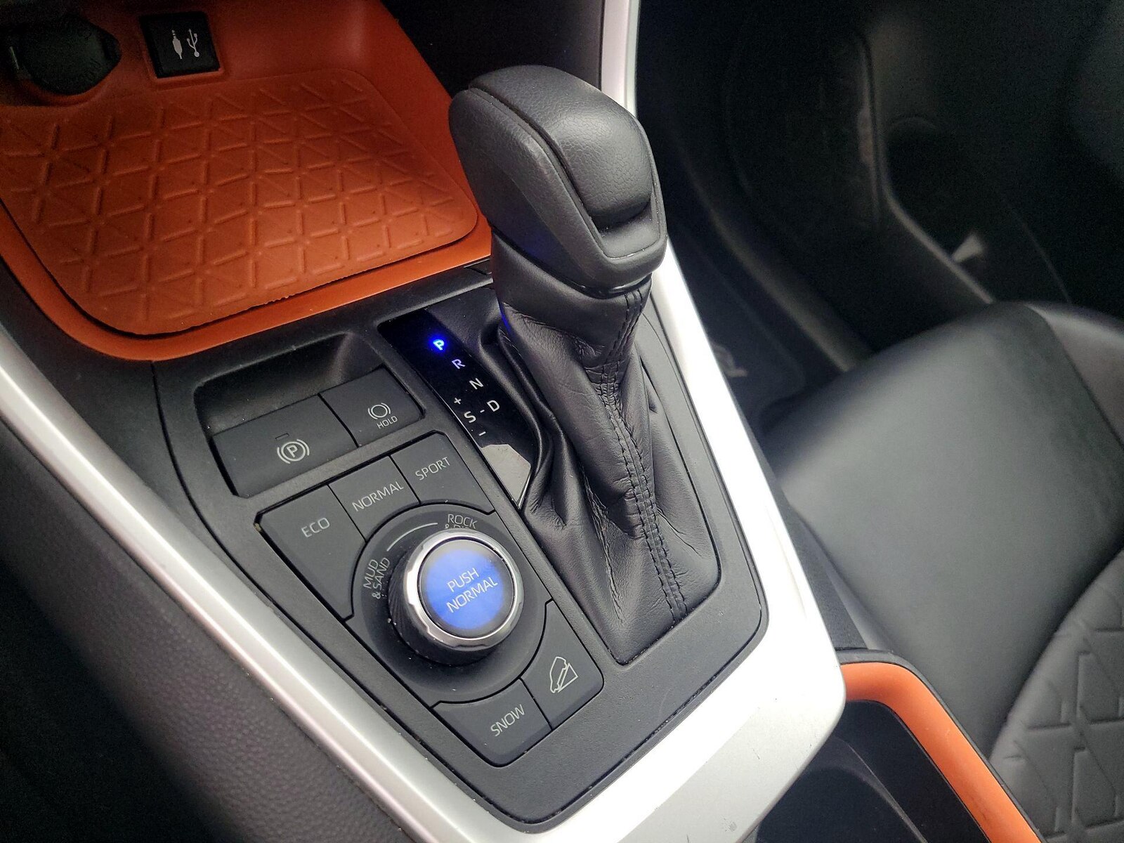 2019 Toyota RAV4 Adventure - Photo 18
