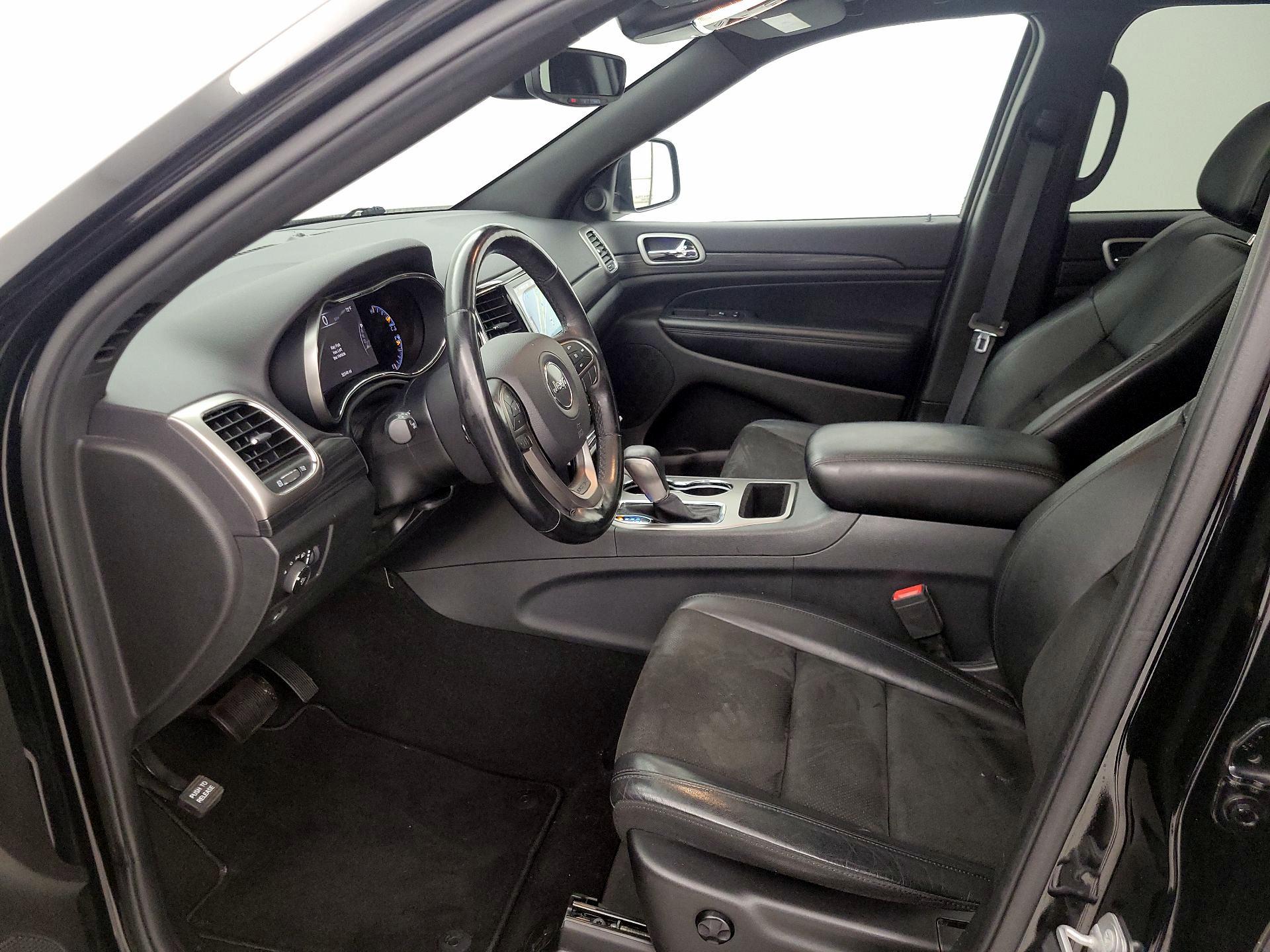Thumbnail: 2019 Jeep Grand Cherokee - 11