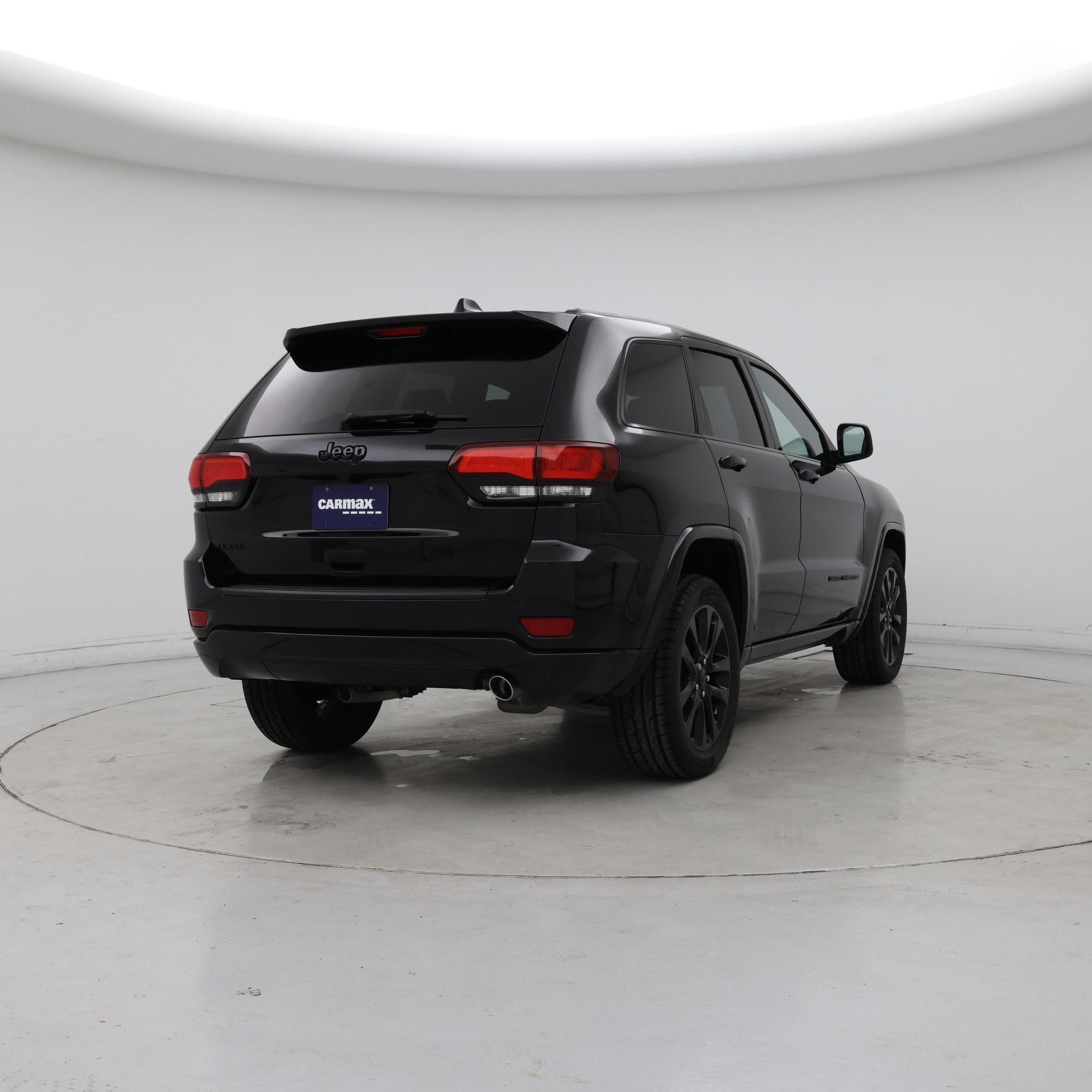Thumbnail: 2019 Jeep Grand Cherokee - 8