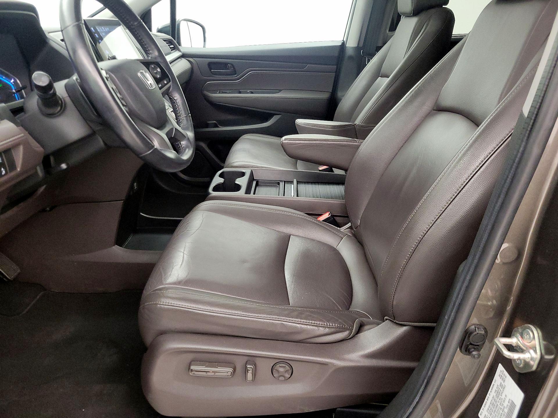 Thumbnail: 2019 Honda Odyssey - 11