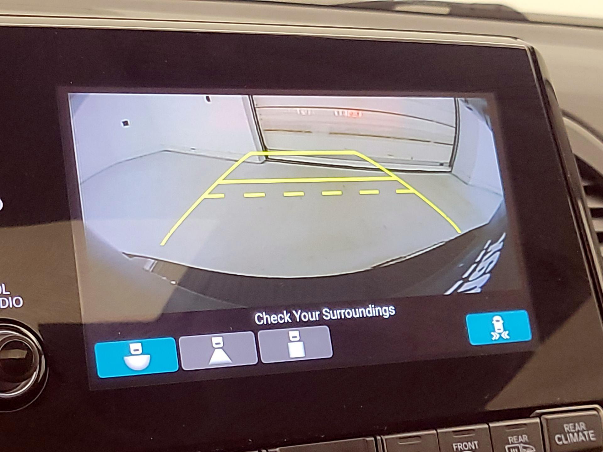 Thumbnail: 2019 Honda Odyssey - 14