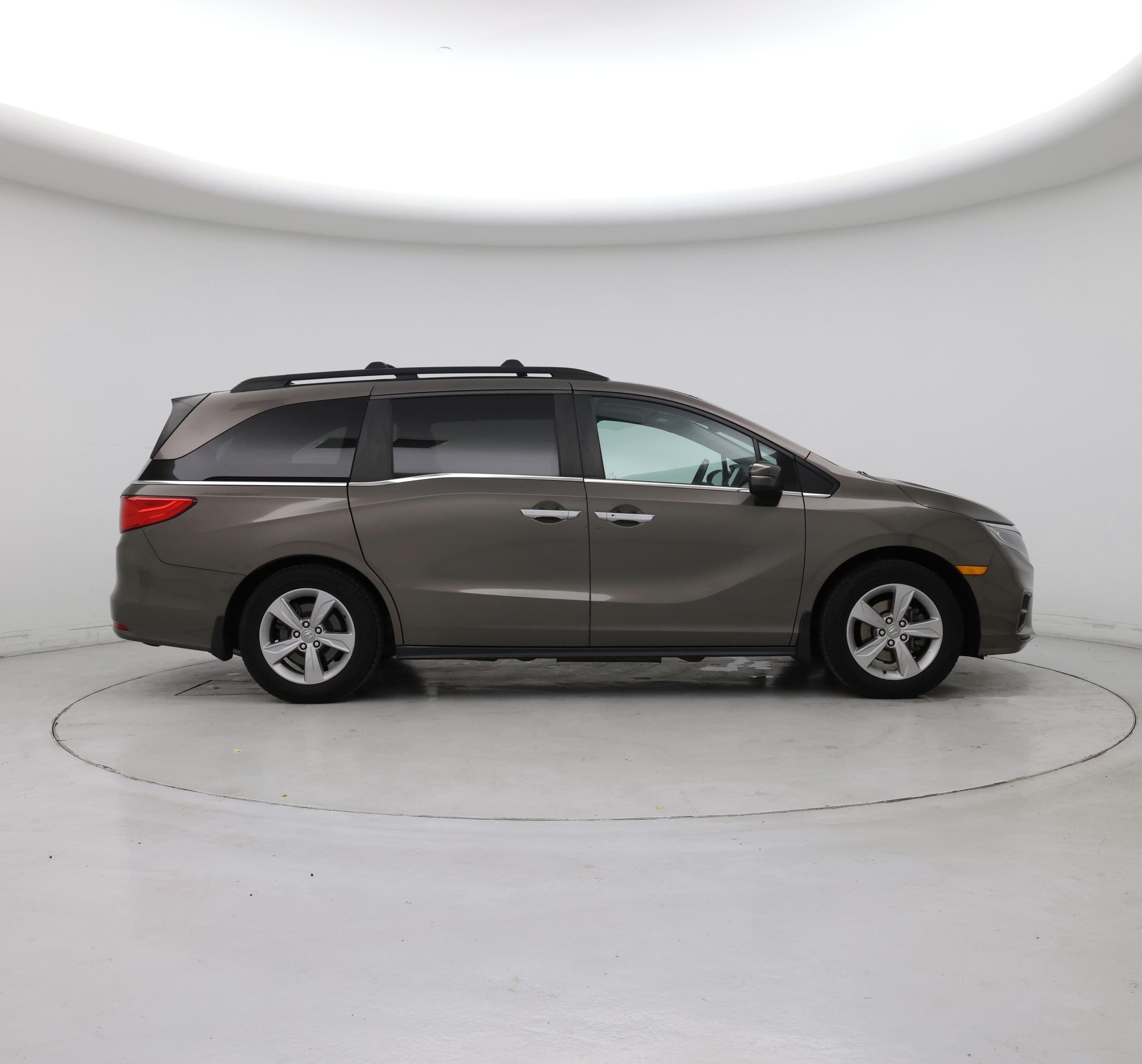 Thumbnail: 2019 Honda Odyssey - 7