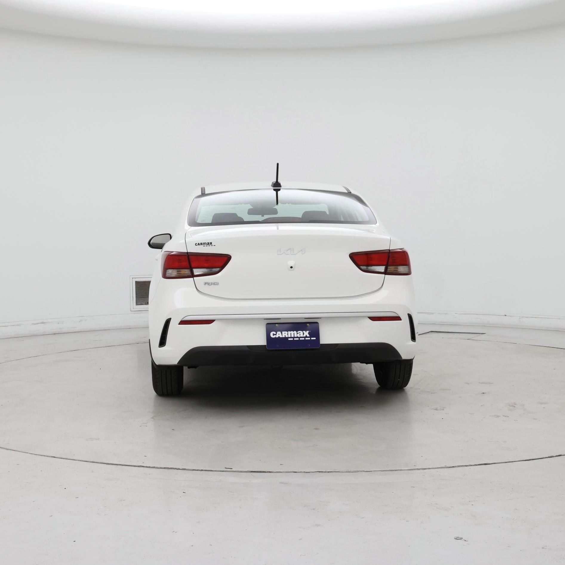 Thumbnail: 2022 Kia Rio - 6
