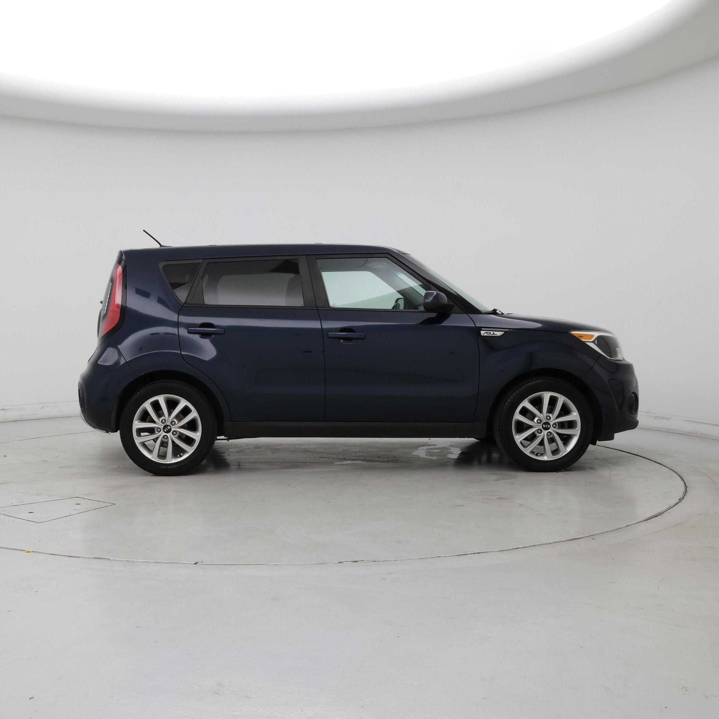 Thumbnail: 2017 Kia Soul - 7