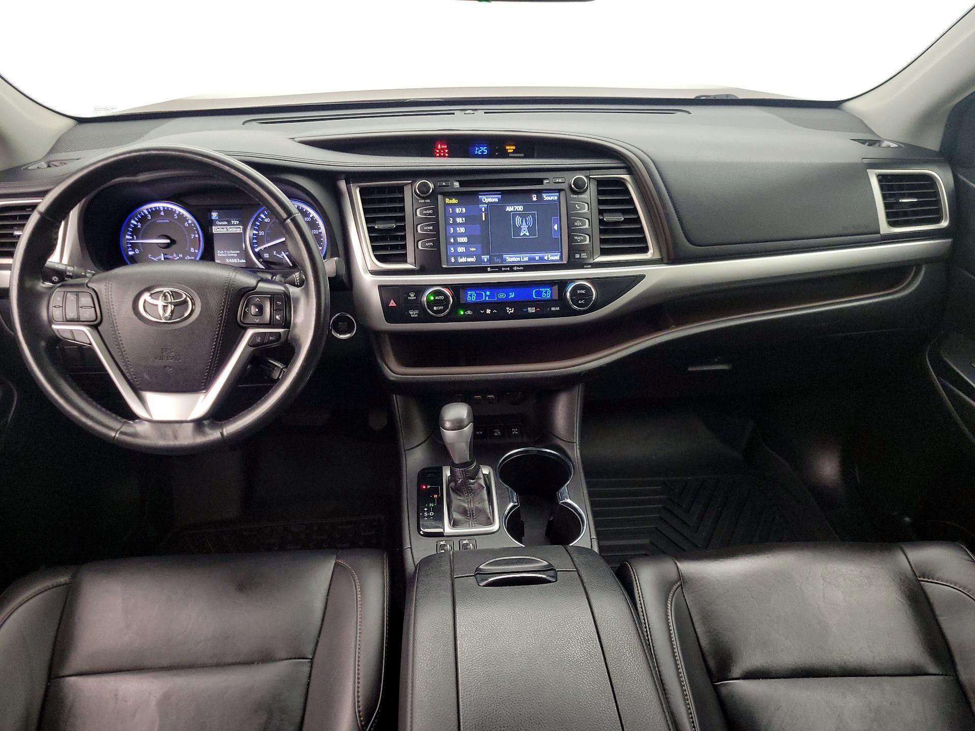 Thumbnail: 2019 Toyota Highlander - 9