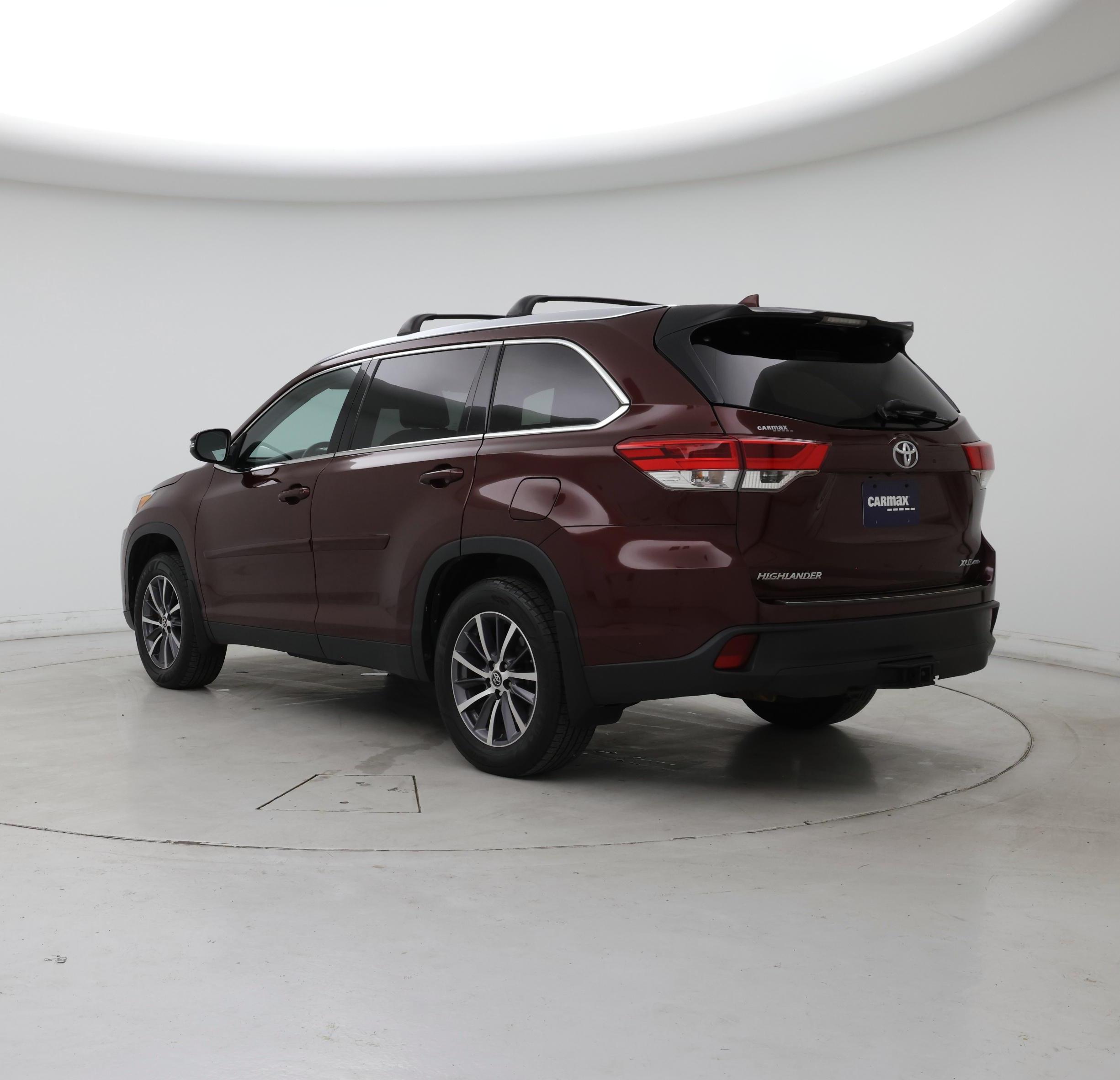 Thumbnail: 2019 Toyota Highlander - 2