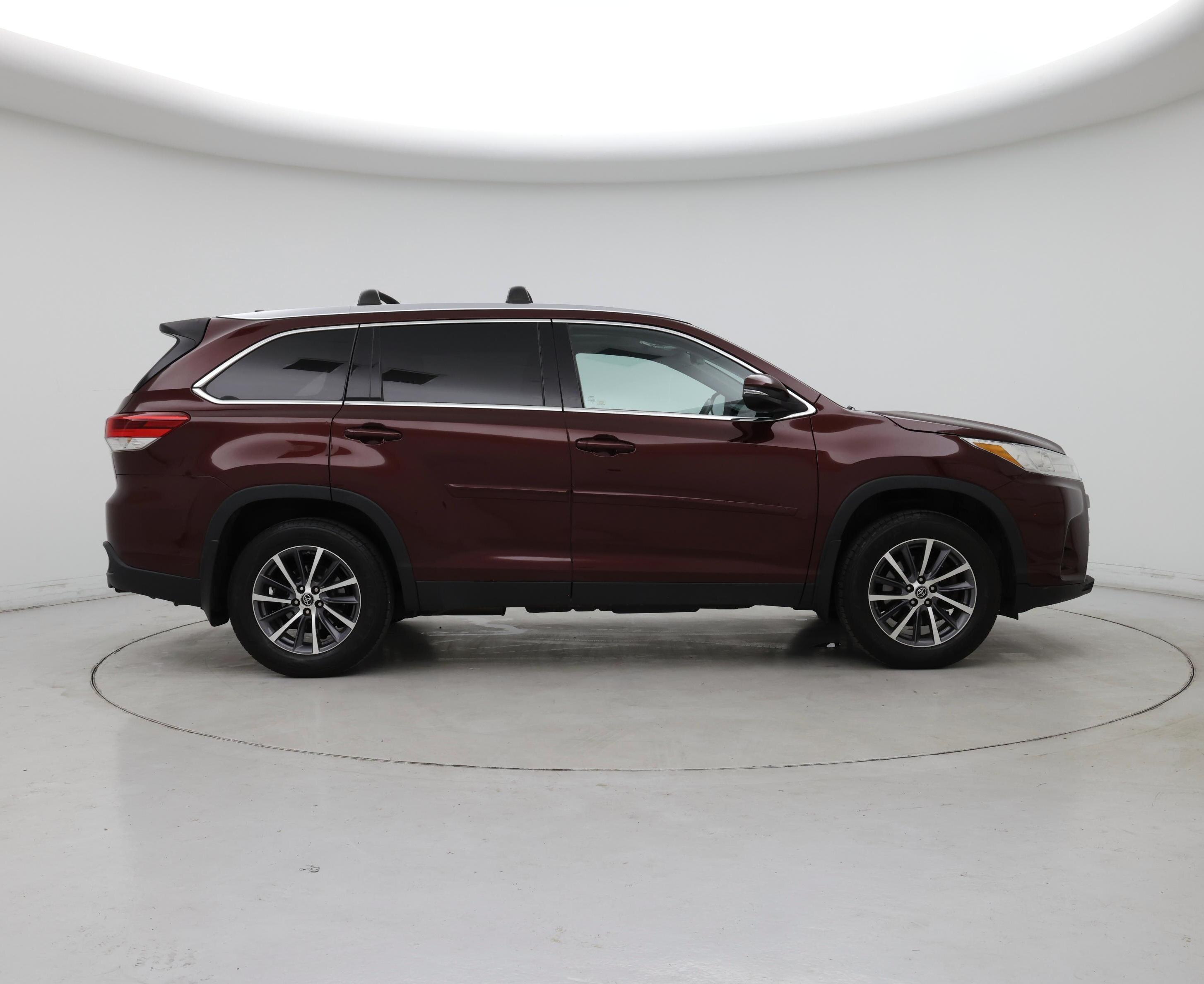 Thumbnail: 2019 Toyota Highlander - 7