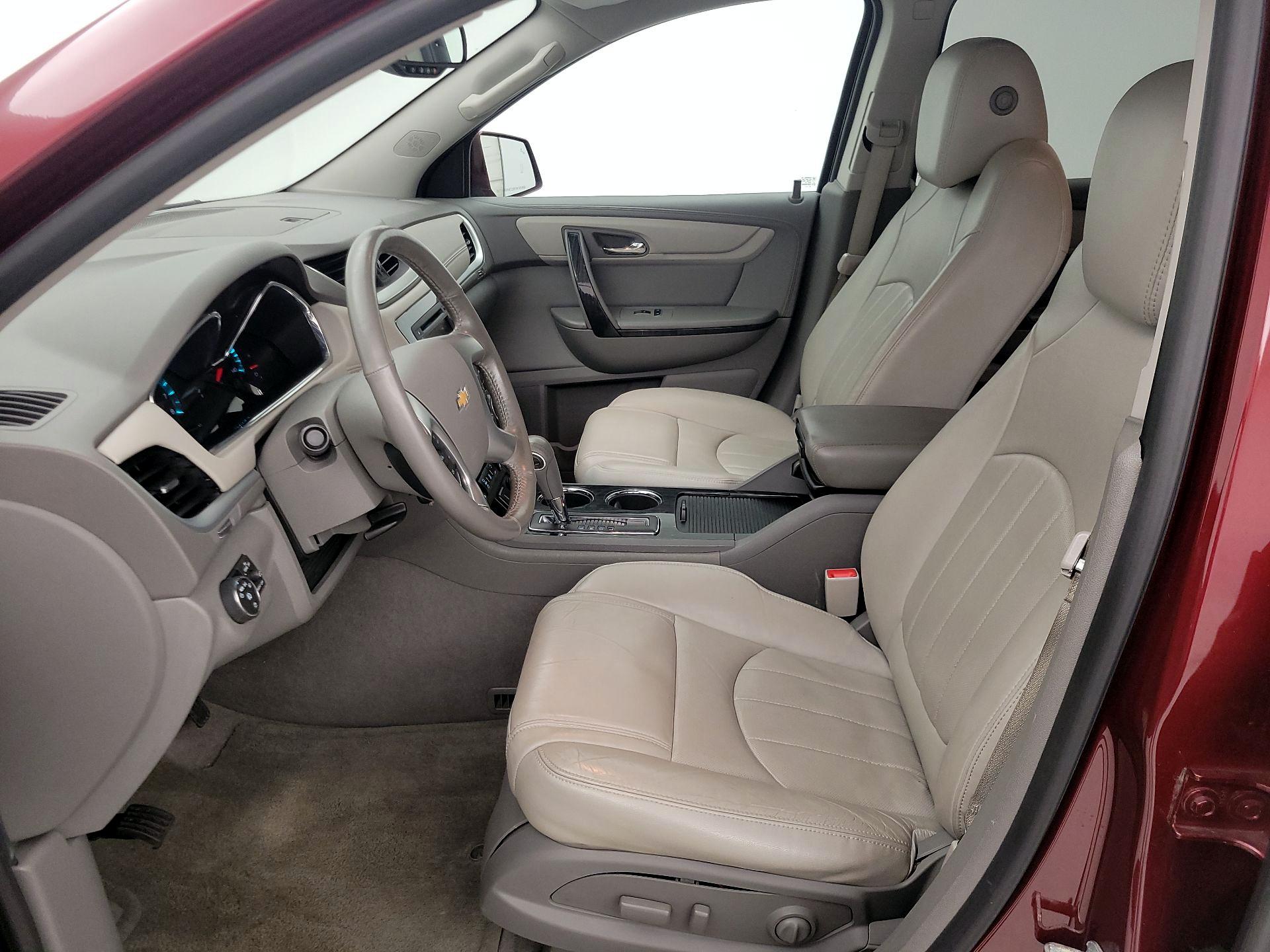 Thumbnail: 2017 Chevrolet Traverse - 11