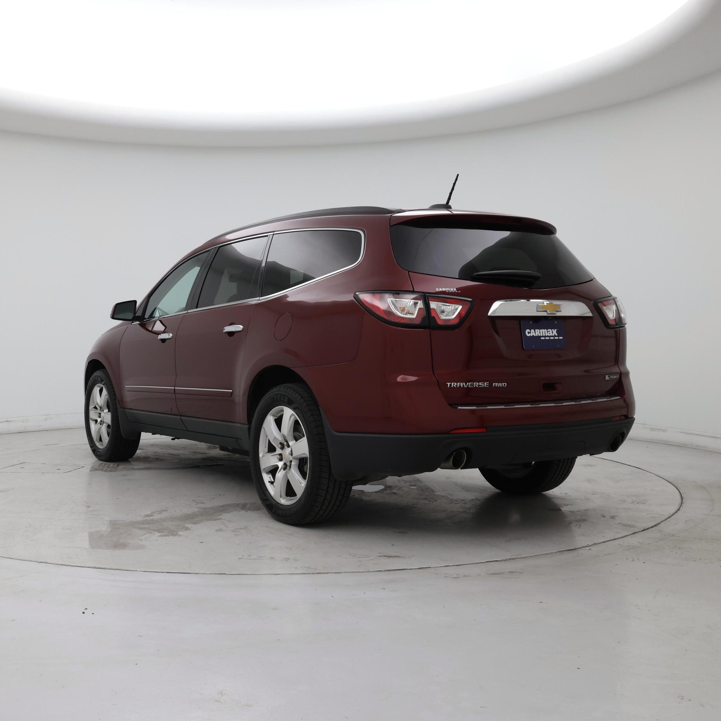 Thumbnail: 2017 Chevrolet Traverse - 2
