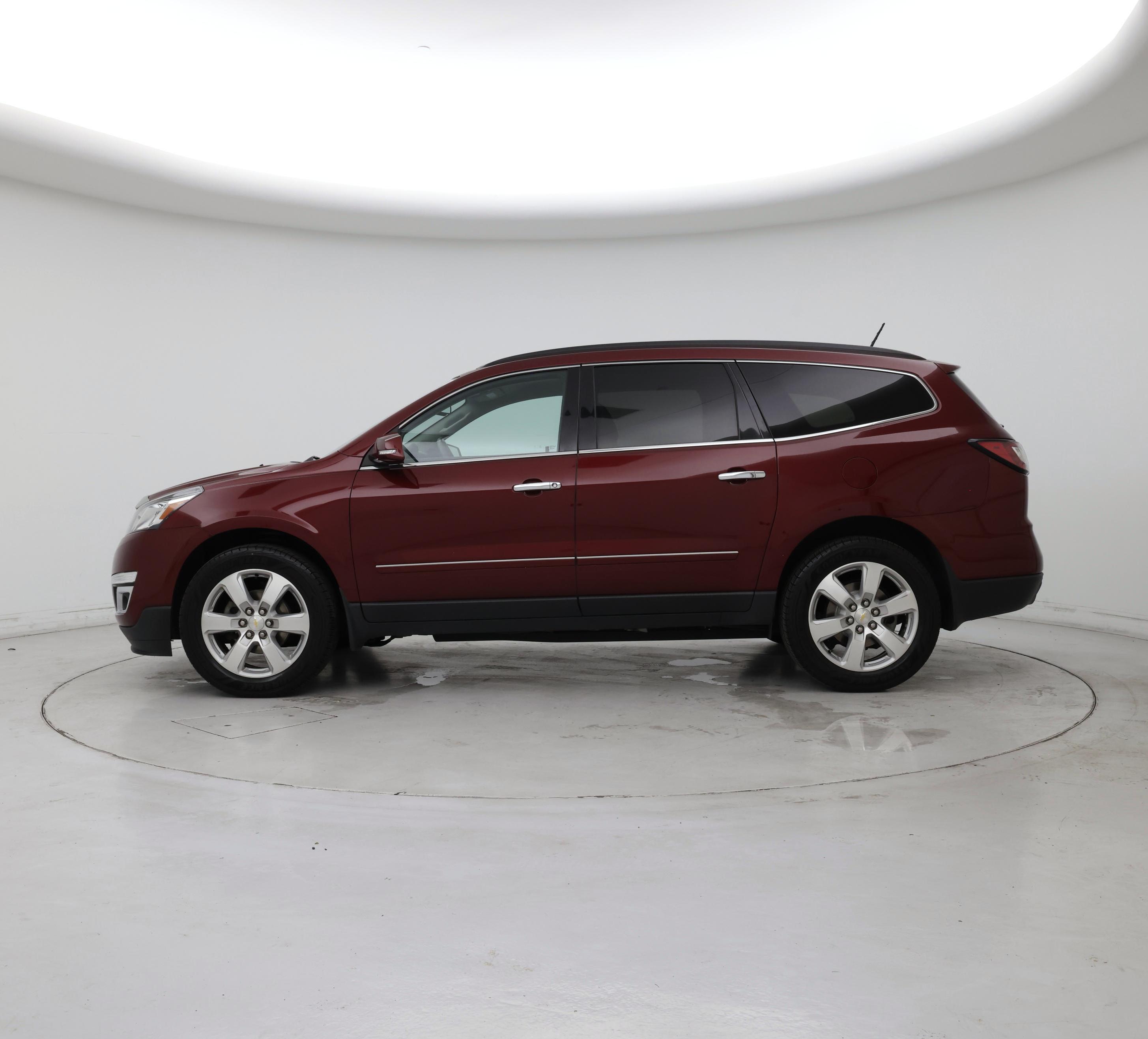 Thumbnail: 2017 Chevrolet Traverse - 3