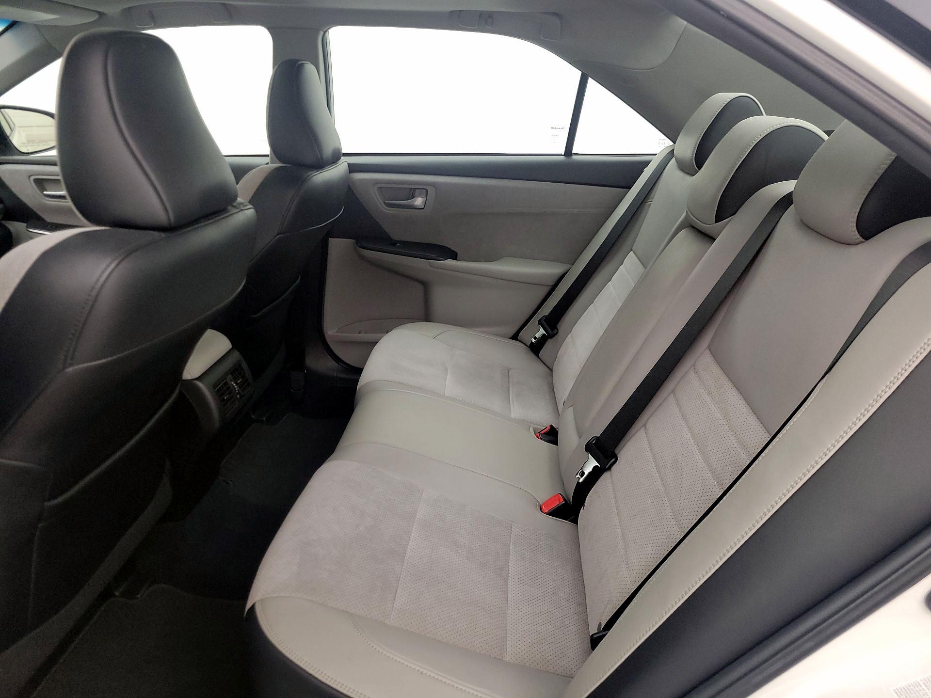 Thumbnail: 2015 Toyota Camry - 20