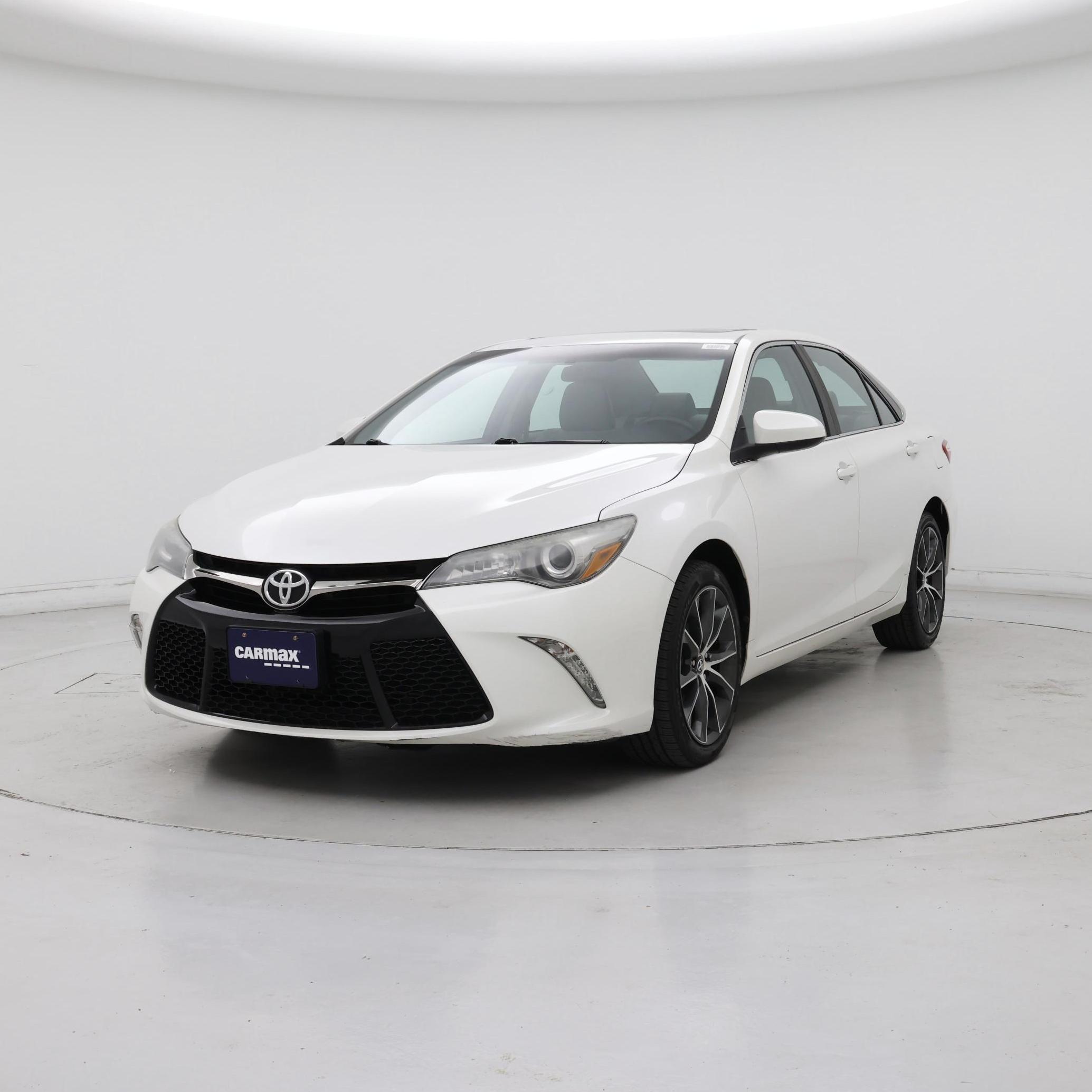 Thumbnail: 2015 Toyota Camry - 4