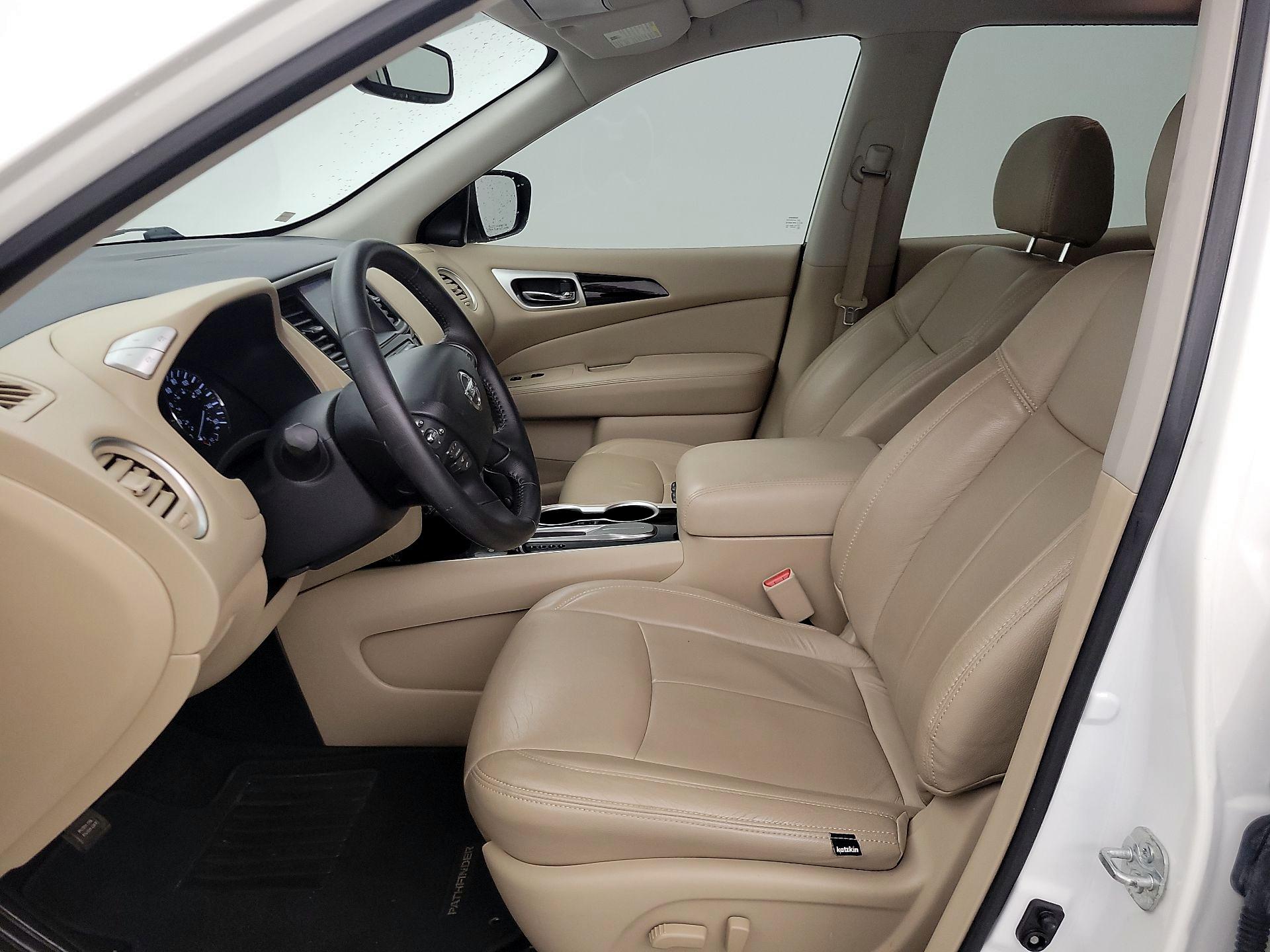 Thumbnail: 2020 Nissan Pathfinder - 11