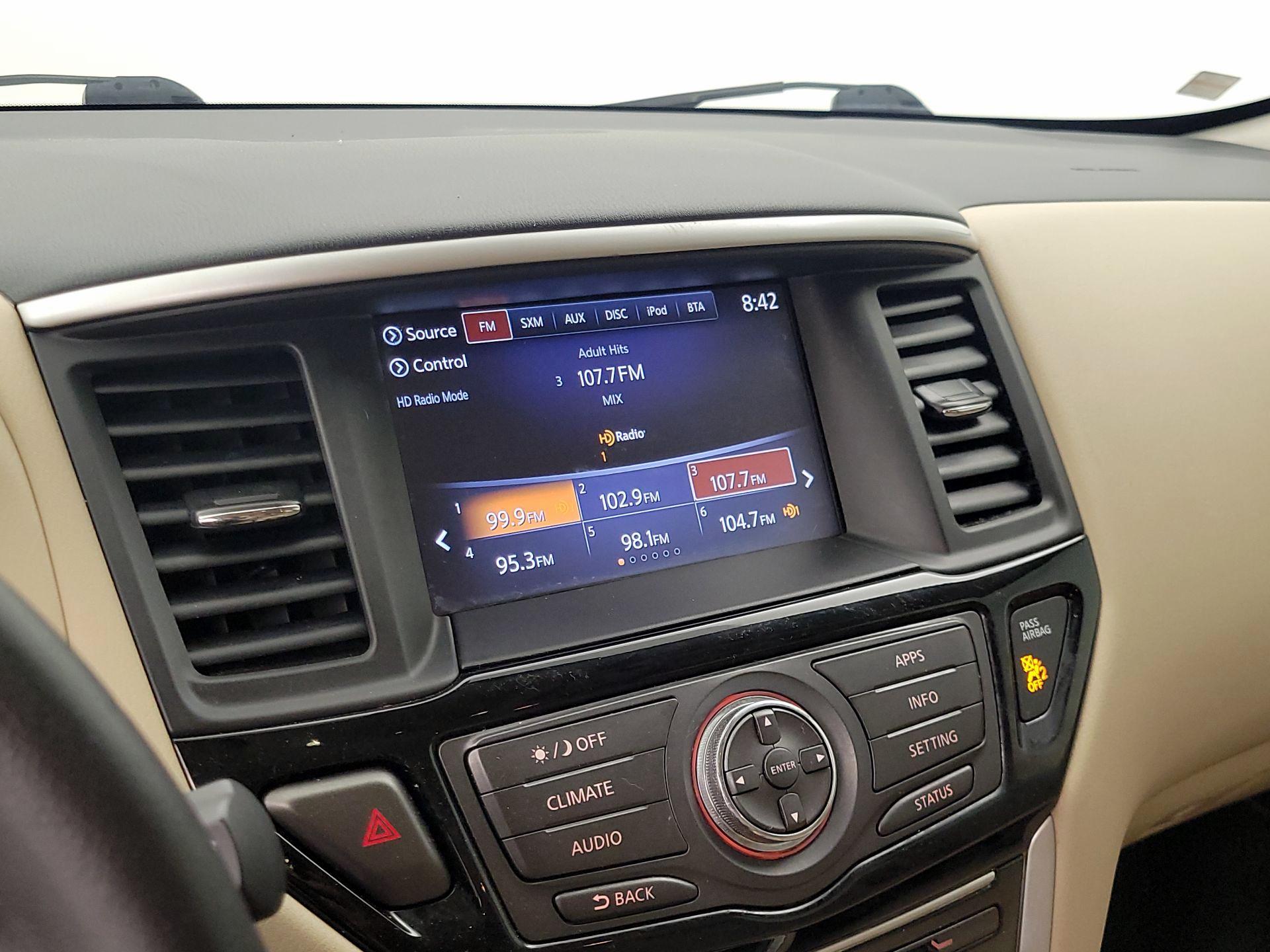 Thumbnail: 2020 Nissan Pathfinder - 15