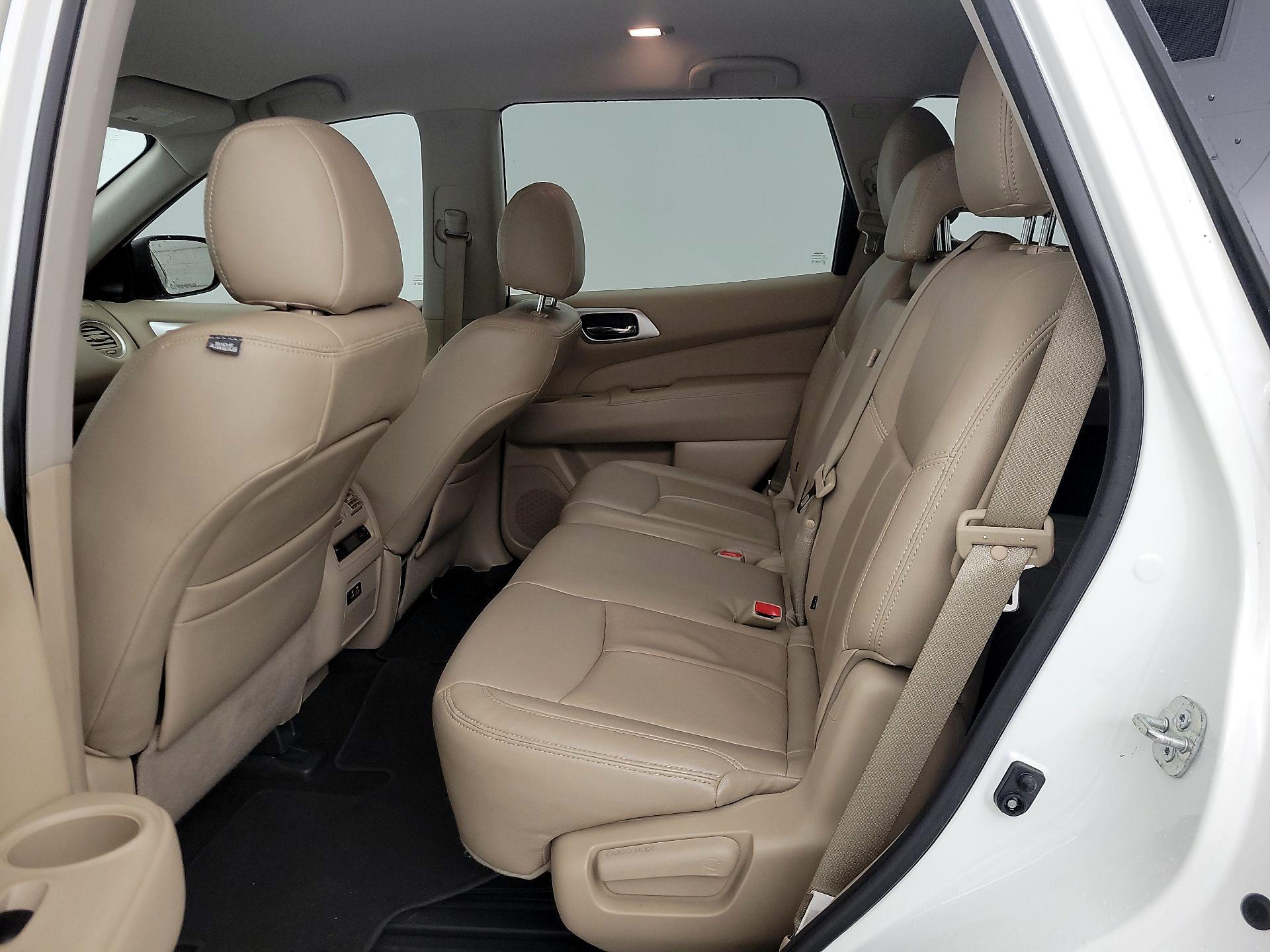 Thumbnail: 2020 Nissan Pathfinder - 19