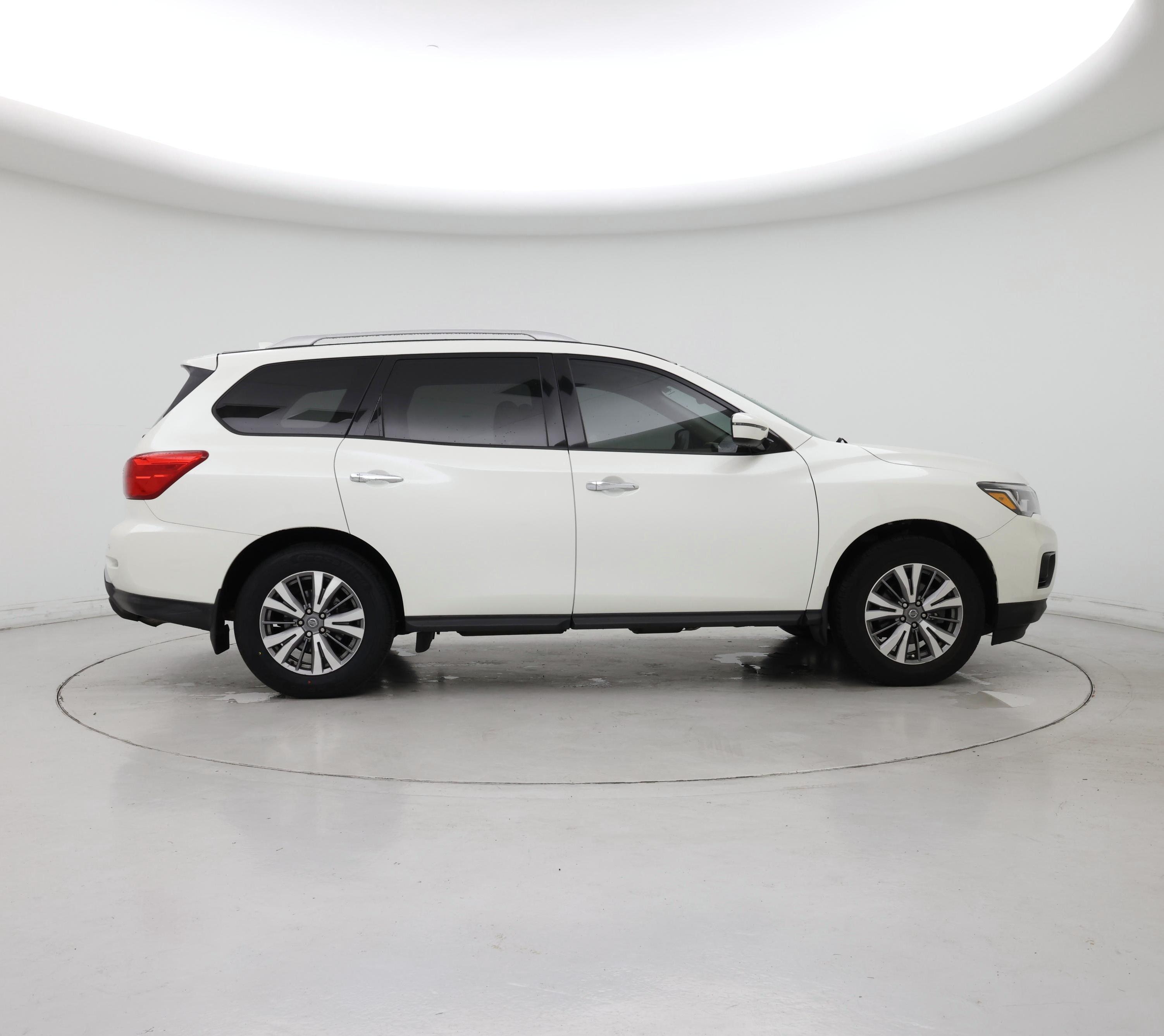 Thumbnail: 2020 Nissan Pathfinder - 7