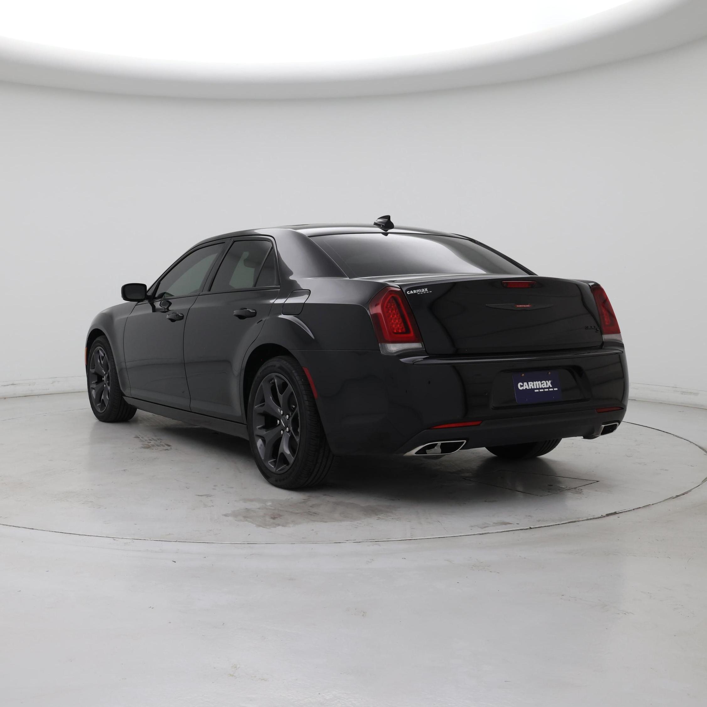 Thumbnail: 2023 Chrysler 300 - 2