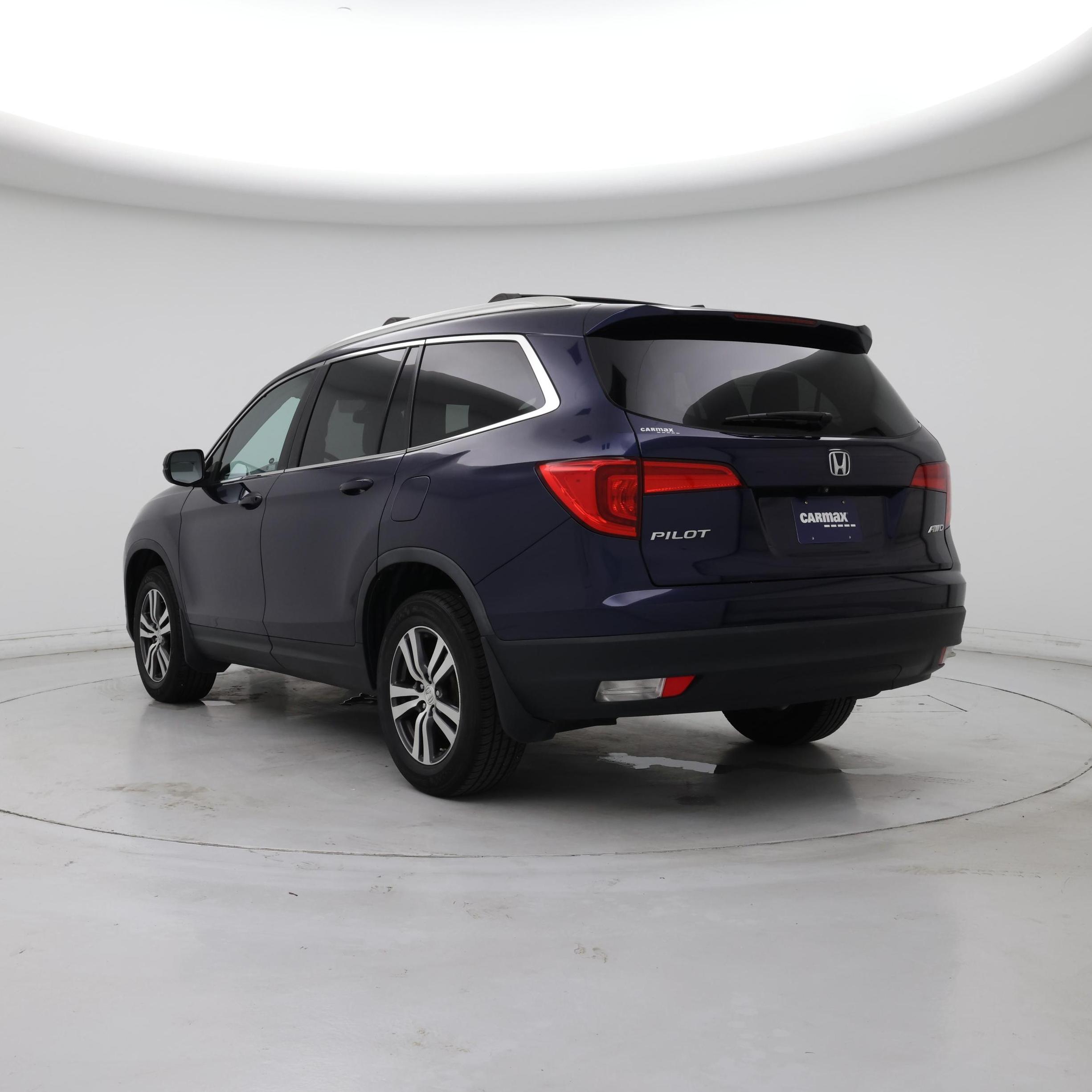 Thumbnail: 2017 Honda Pilot - 2