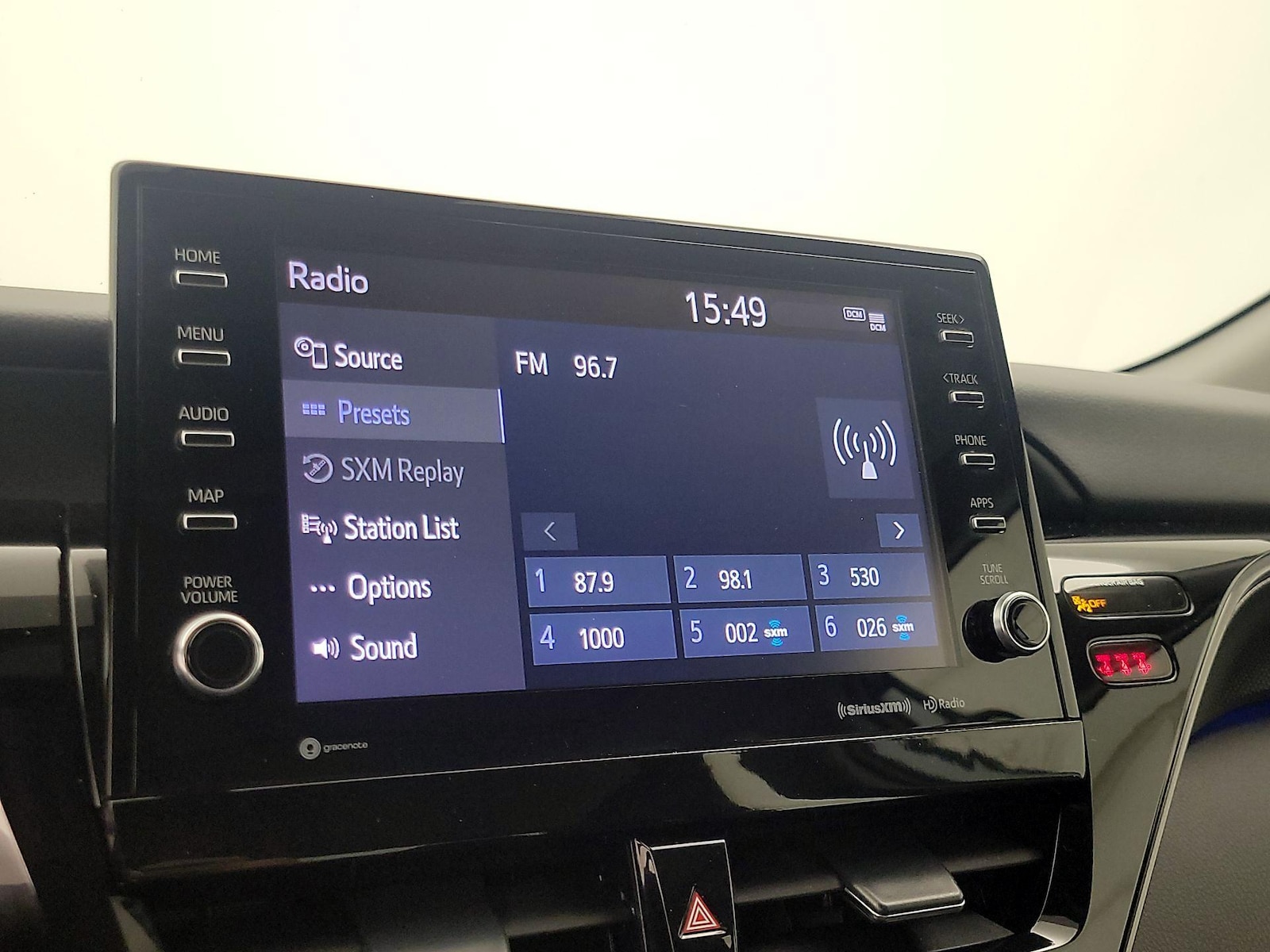 2021 Toyota Camry XSE - Photo 16